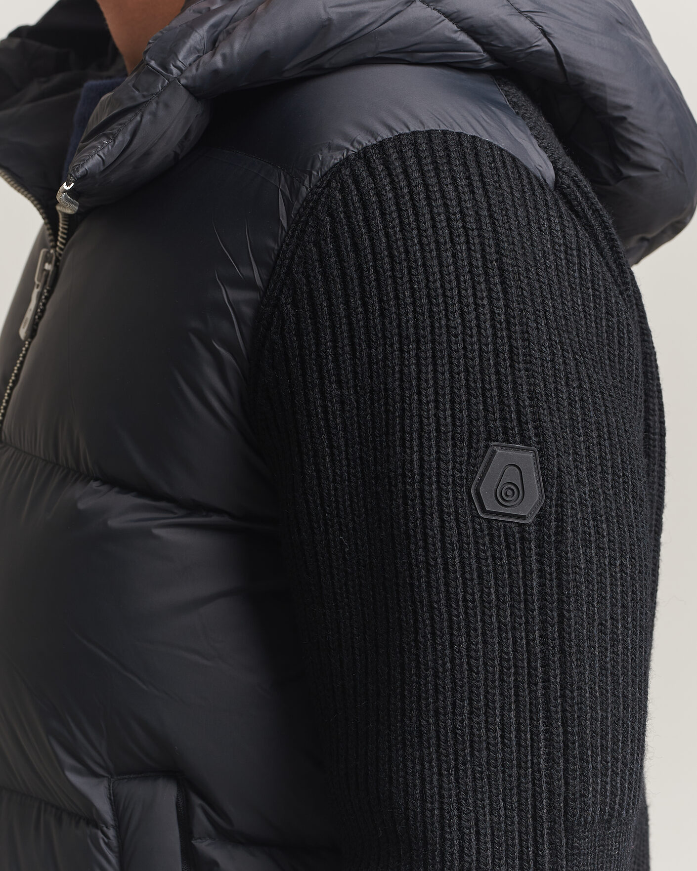 Mies | Takit | Sail Racing | Ridge Hooded Hybrid Jacket Carbon