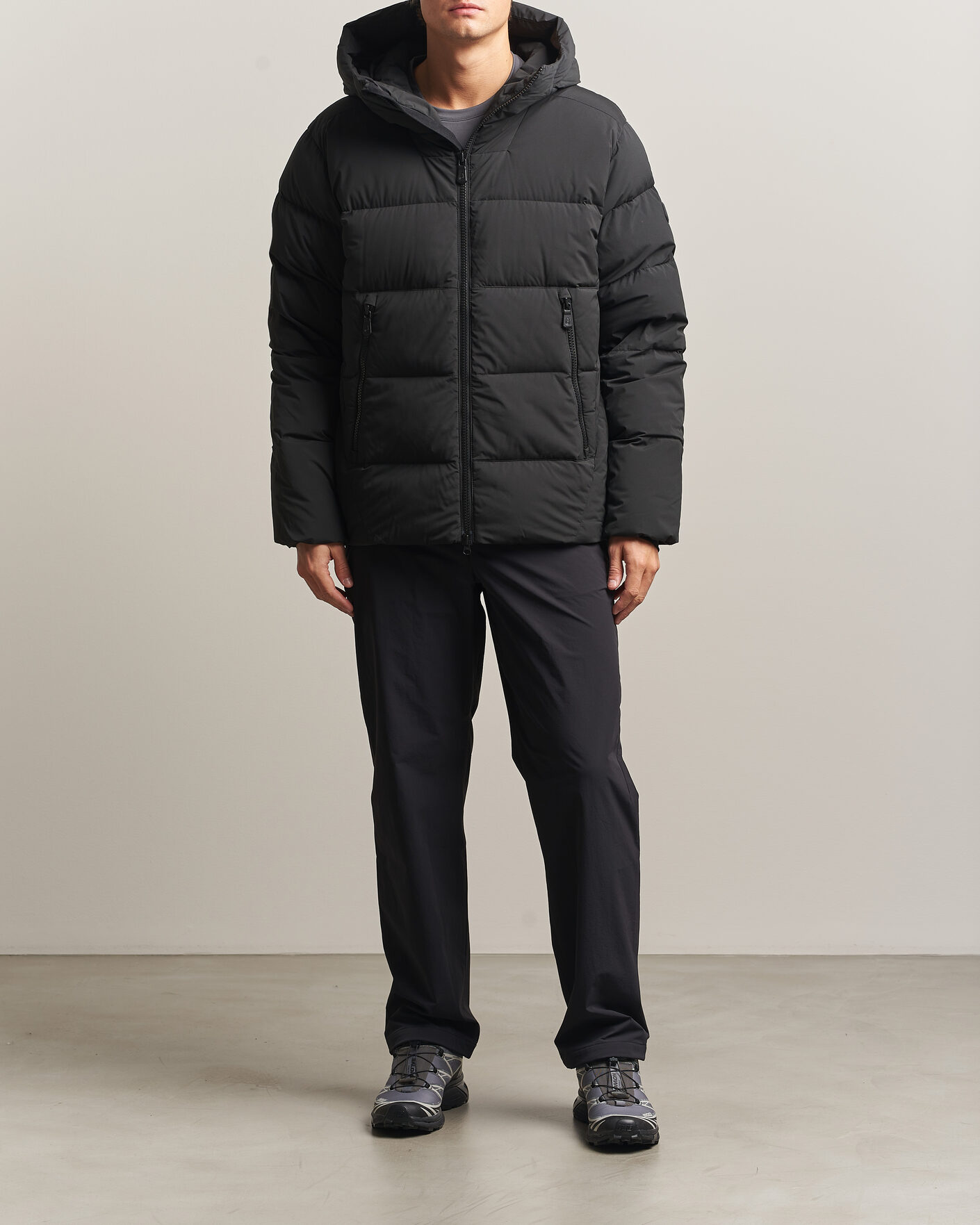 Mies | Takit | Sail Racing | Cloud Stretch Down Hooded Jacket Carbon