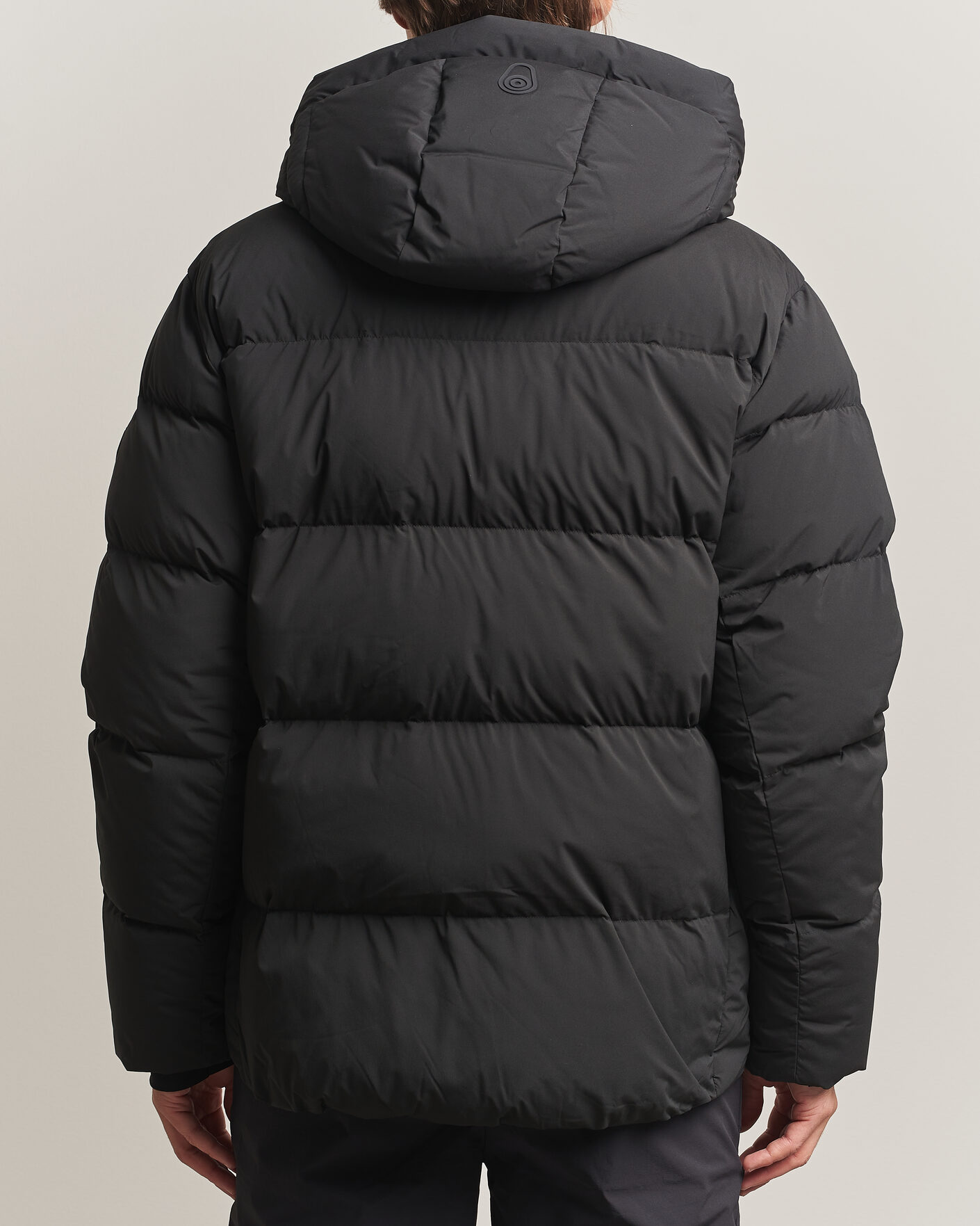 Mies | Takit | Sail Racing | Cloud Stretch Down Hooded Jacket Carbon