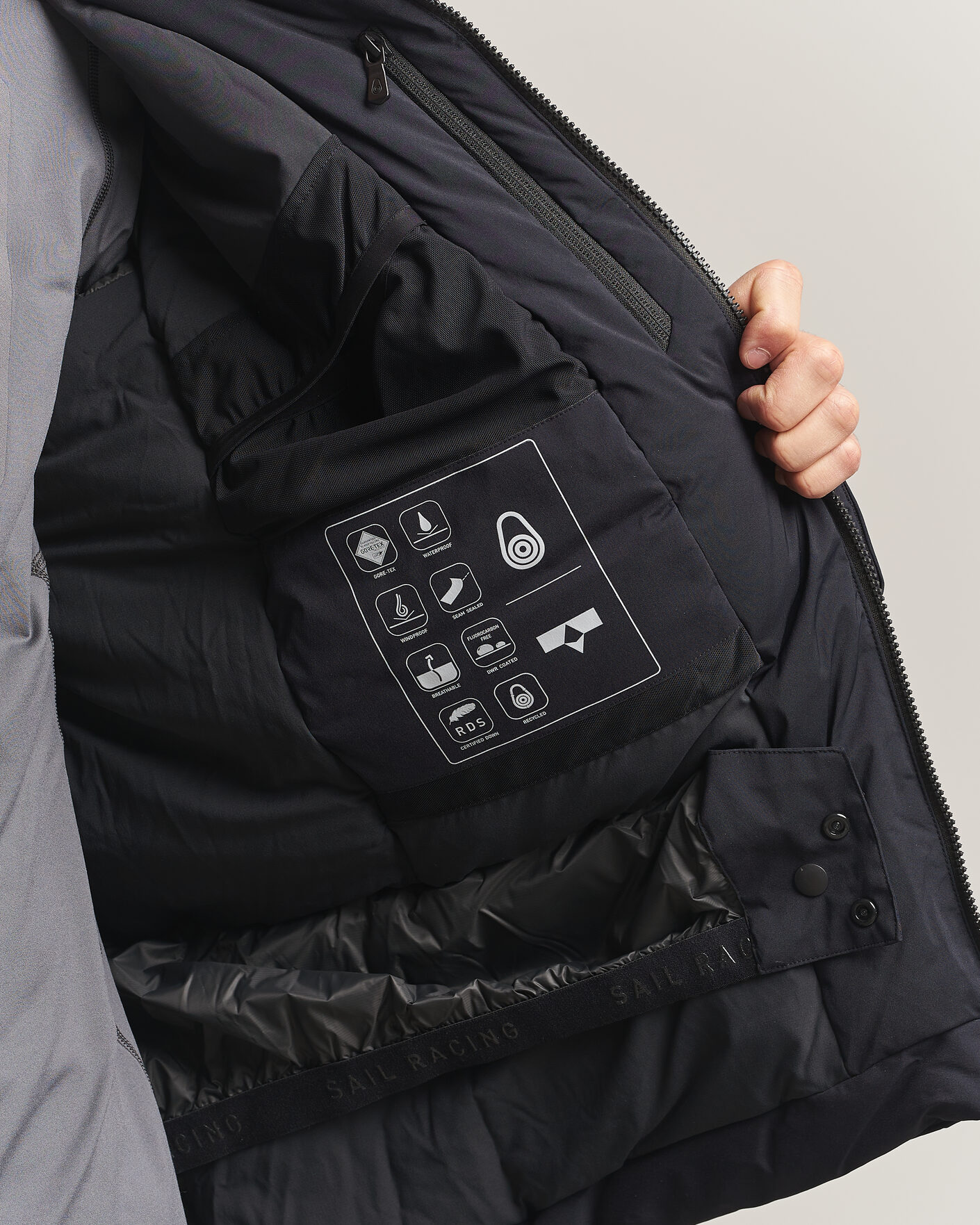 Mies | Takit | Sail Racing | Polar Gore-Tex Hooded Jacket Carbon