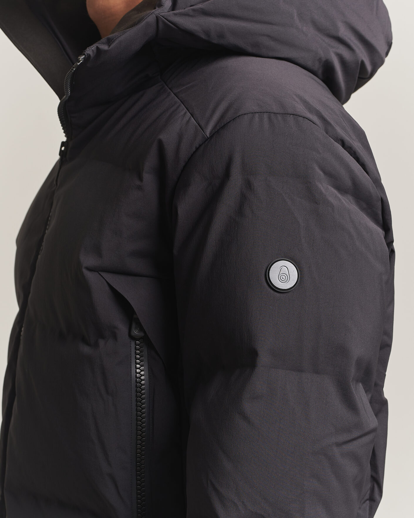 Mies | Takit | Sail Racing | Arc Down Hooded Jacket Carbon