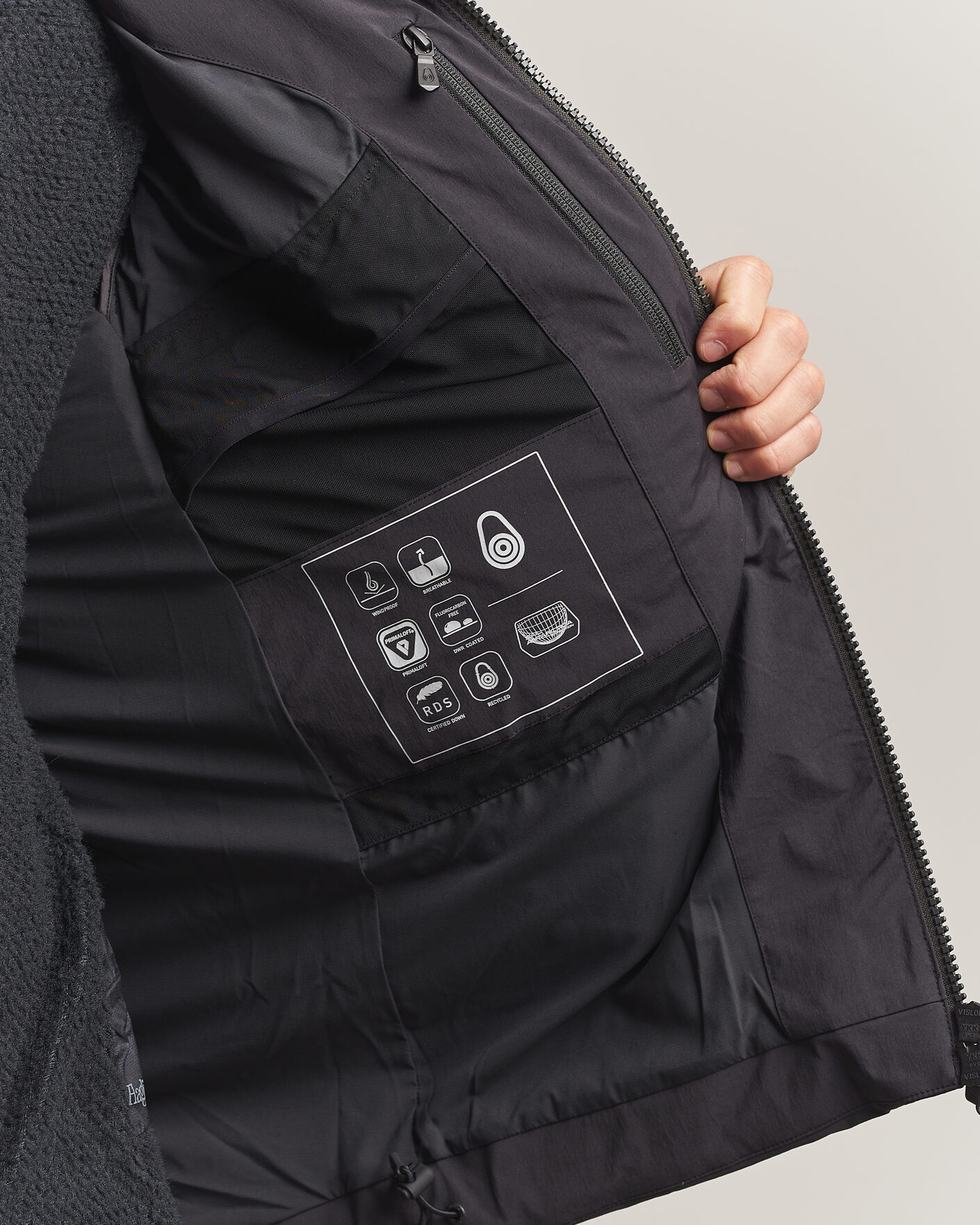 Mies | Takit | Sail Racing | Arc Down Hooded Jacket Carbon
