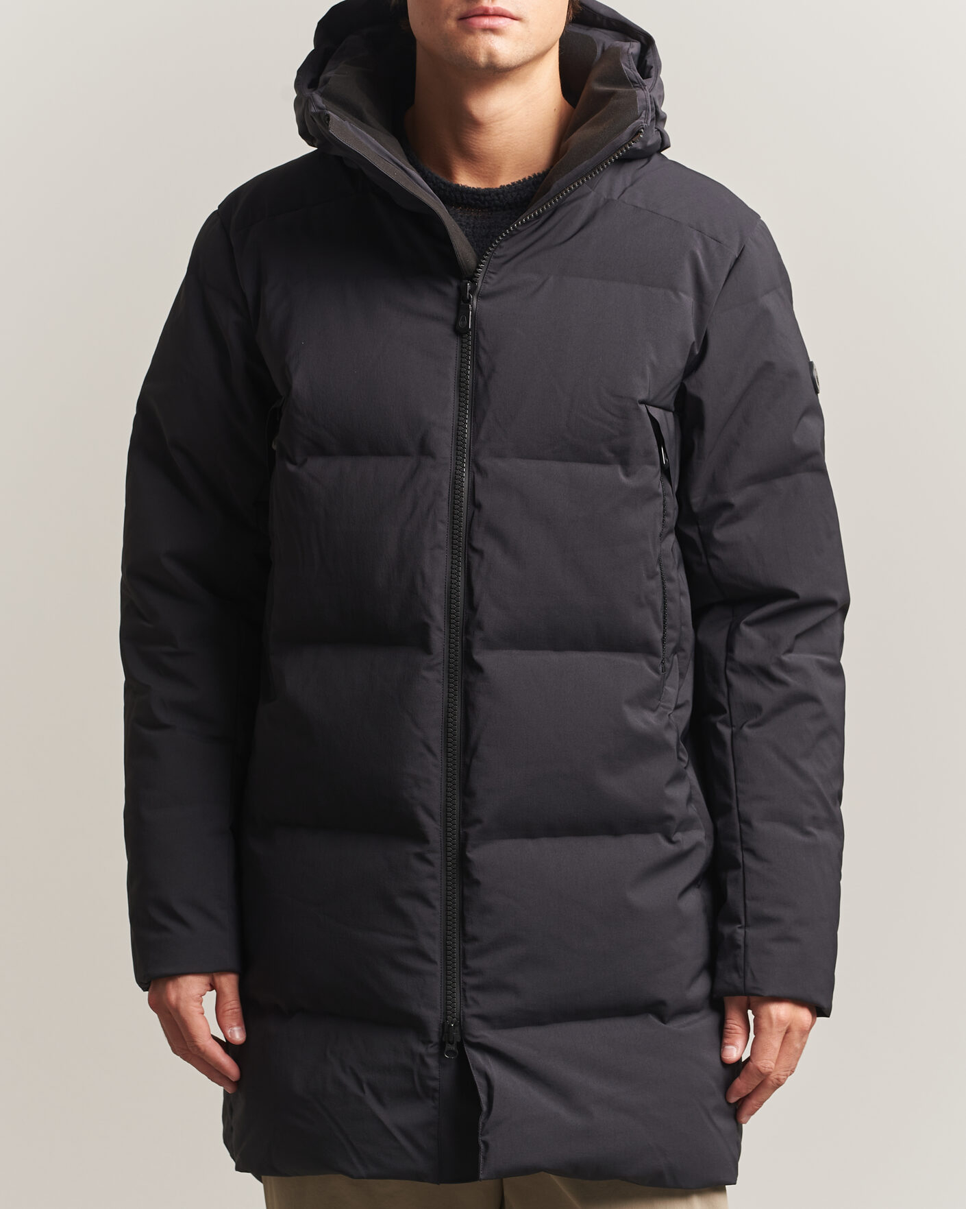 Mies | Takit | Sail Racing | Arc Down Hooded Parka Carbon