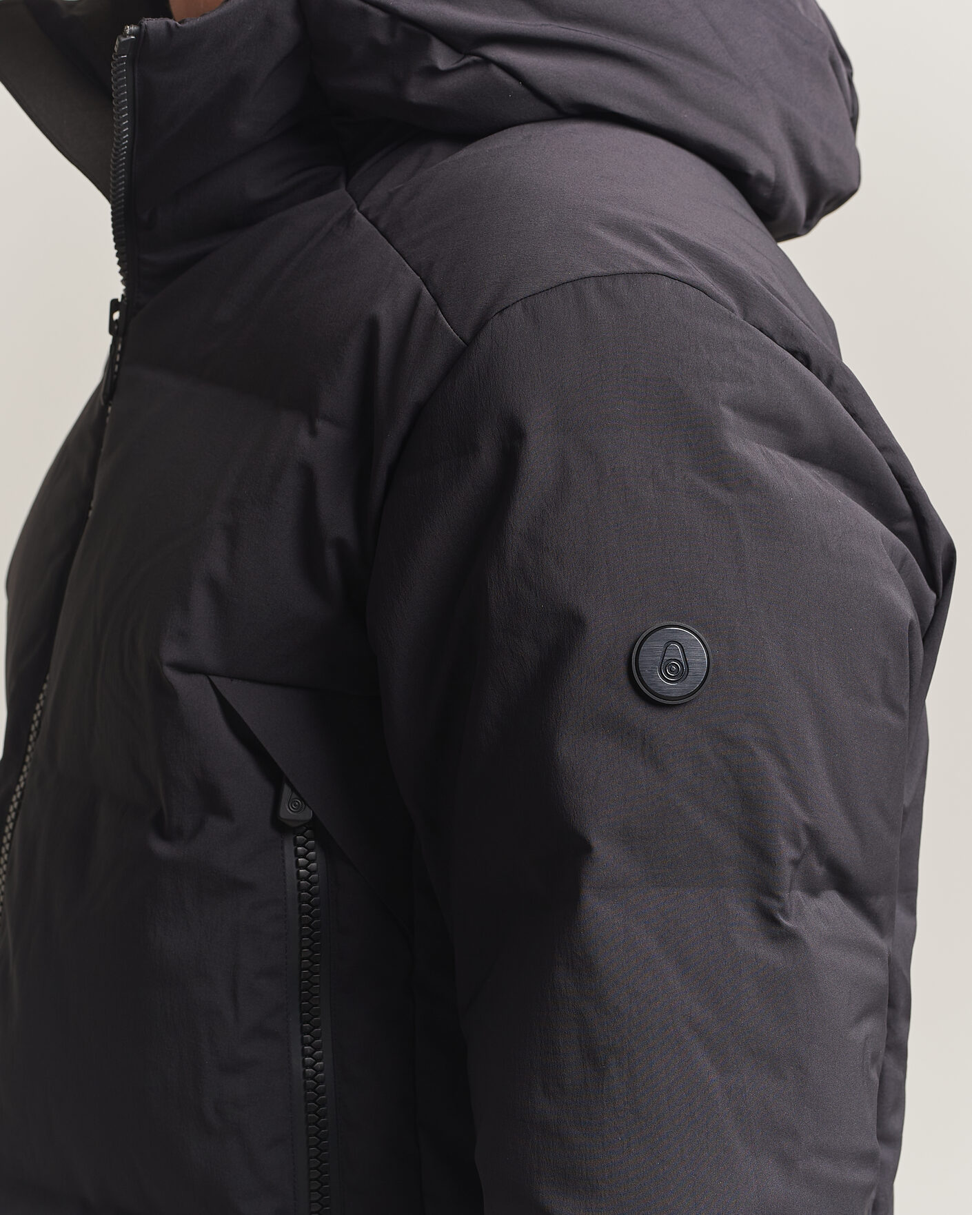 Mies | Takit | Sail Racing | Arc Down Hooded Parka Carbon