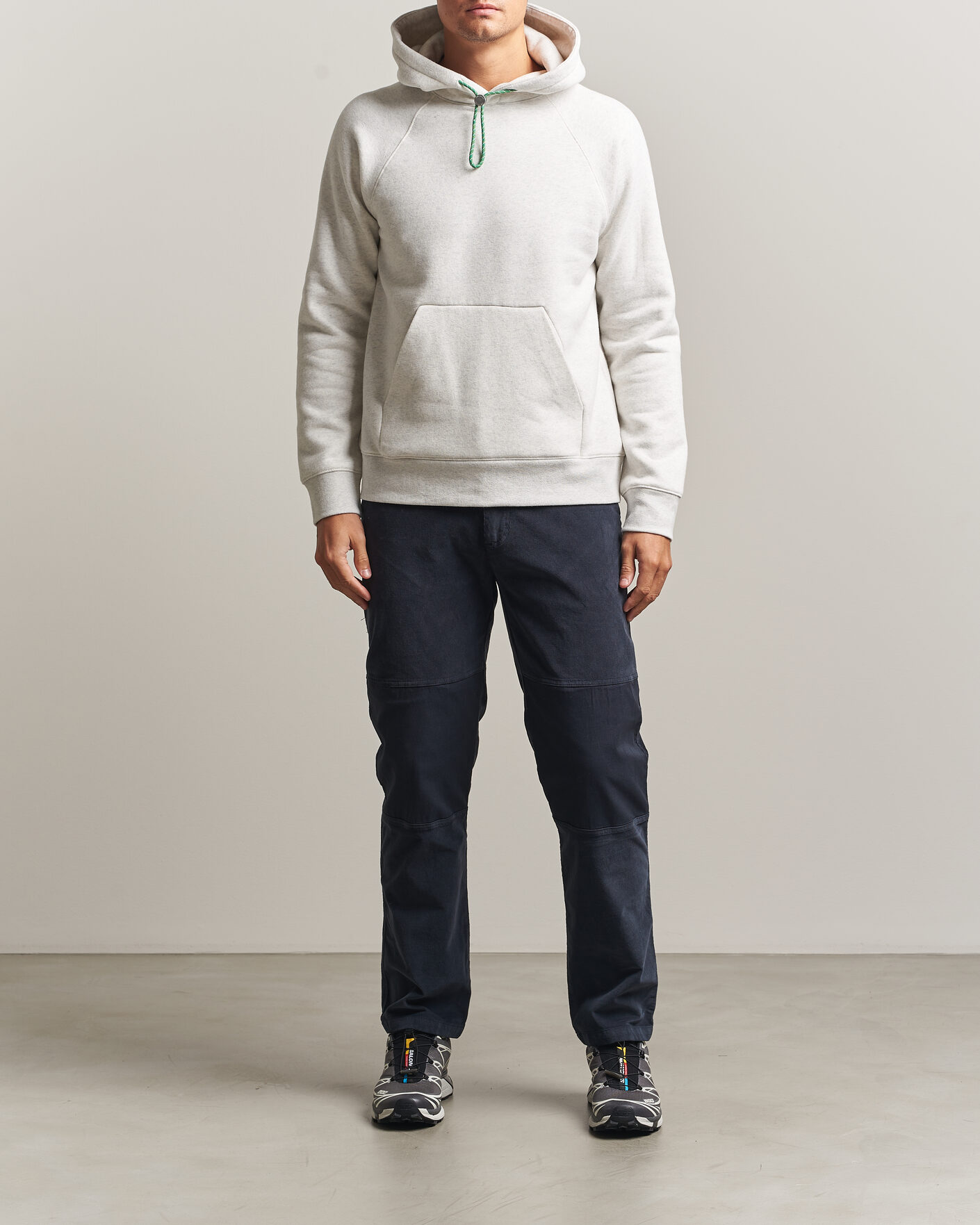 Mies | Puserot | Sail Racing | Flow Hoodie Light Grey Melange