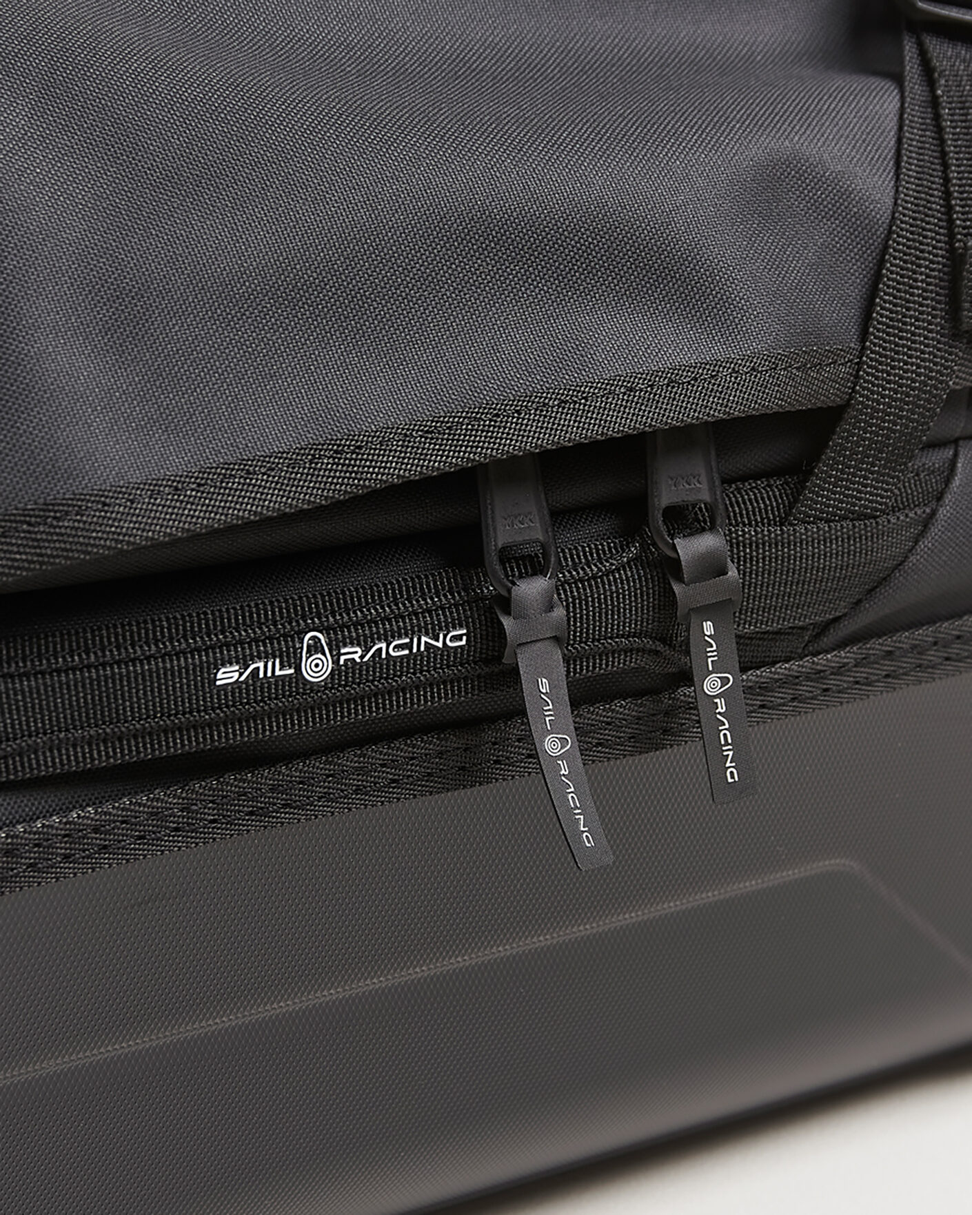 Mies | Laukut | Sail Racing | Delta Cabin Bag Carbon