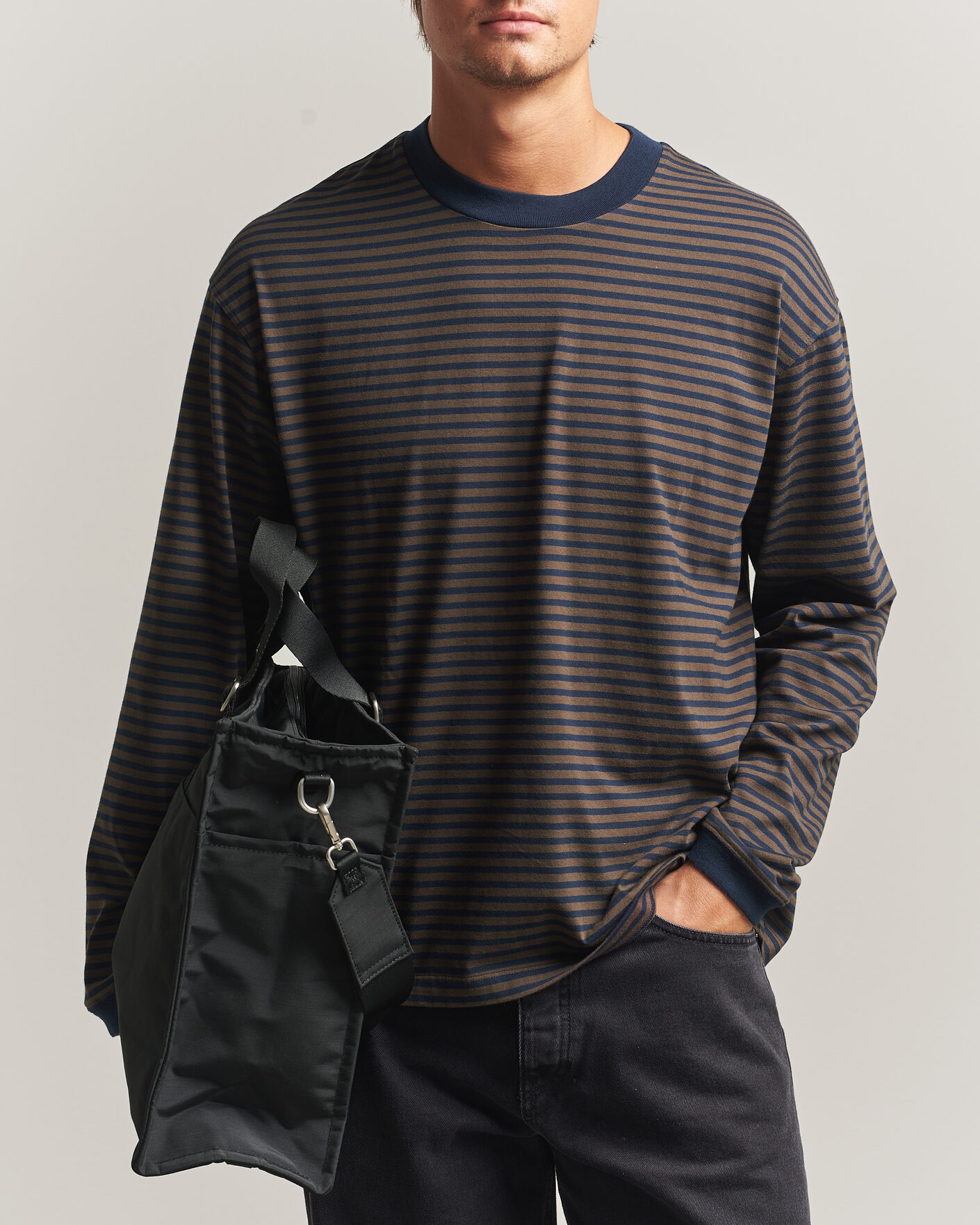 Mies | T-paidat | NN07 | Lionel Striped Long Sleeve T-Shirt Navy/Brown