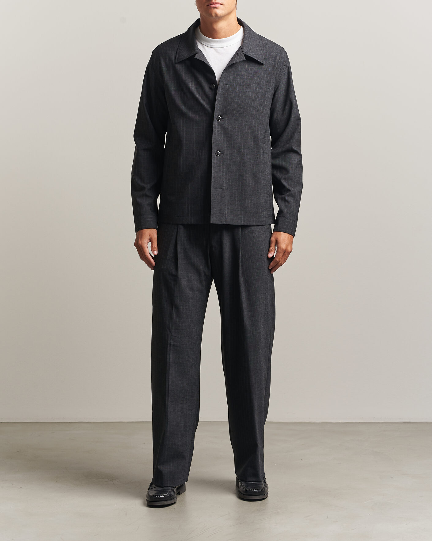 Mies | Kauluspaidat | NN07 | Zander Wool Pinstriped Overshirt Dark Grey
