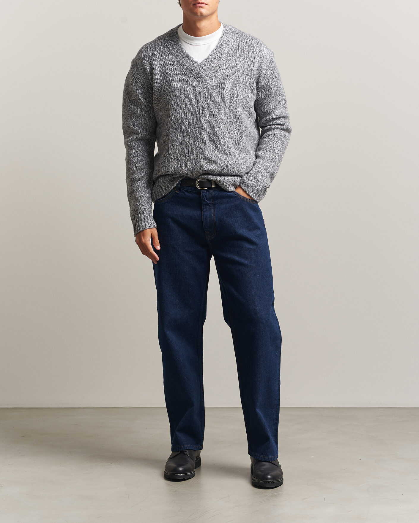 Mies | Puserot | NN07 | Flint Wool Knitted V-Neck Grey Melange