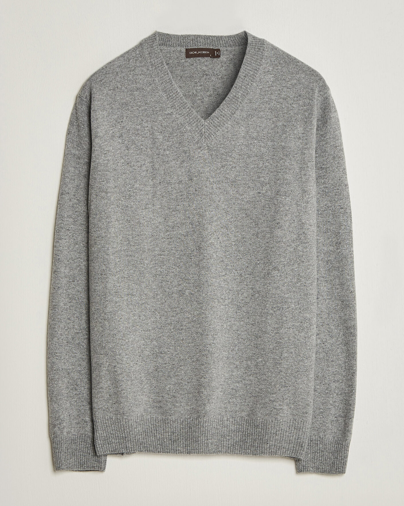 Mies | Puserot | Oscar Jacobson | Gregor Wool/Cashmere V-Neck Grey Melange
