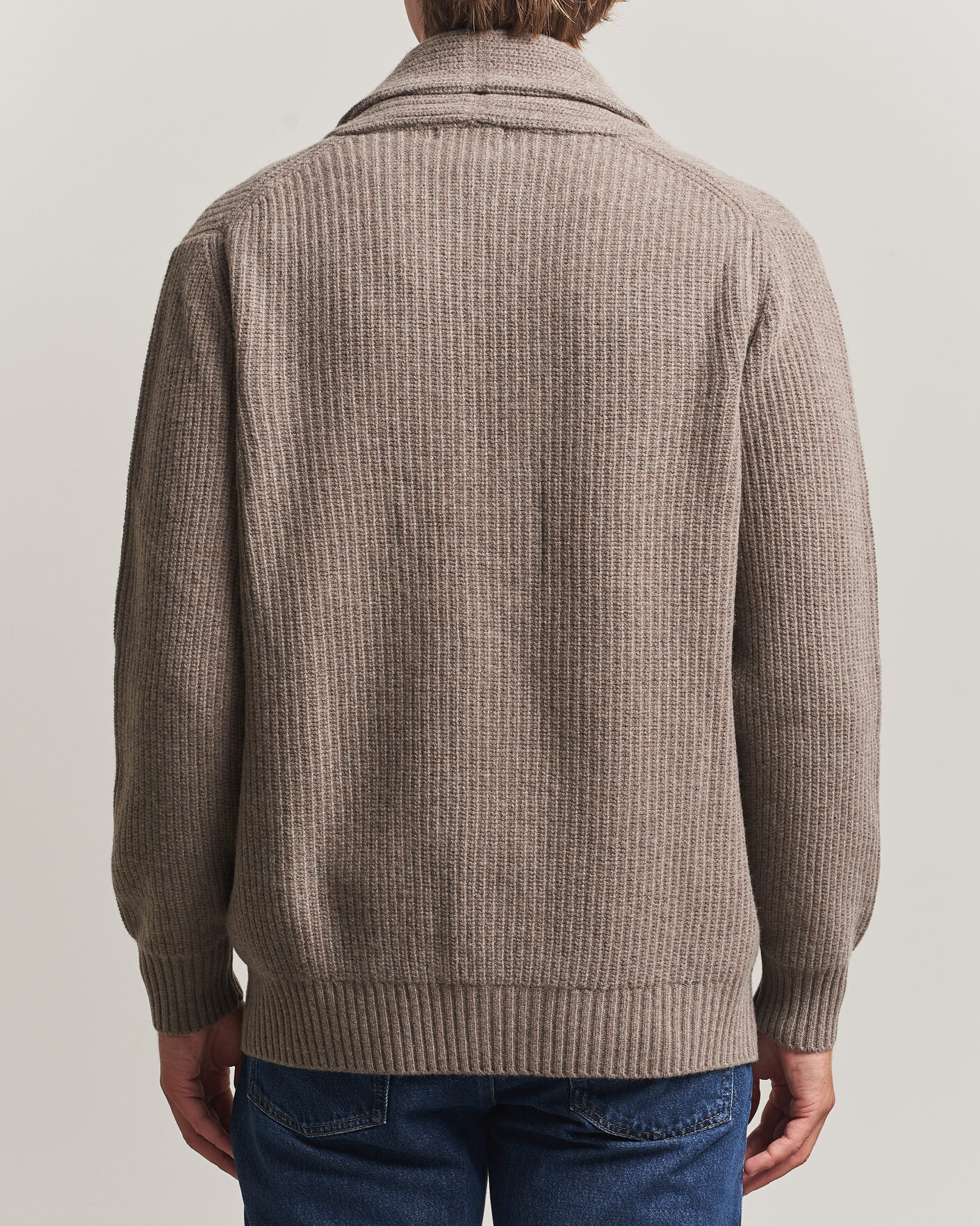Mies | Puserot | Oscar Jacobson | Roland Wool Cardigan Beige