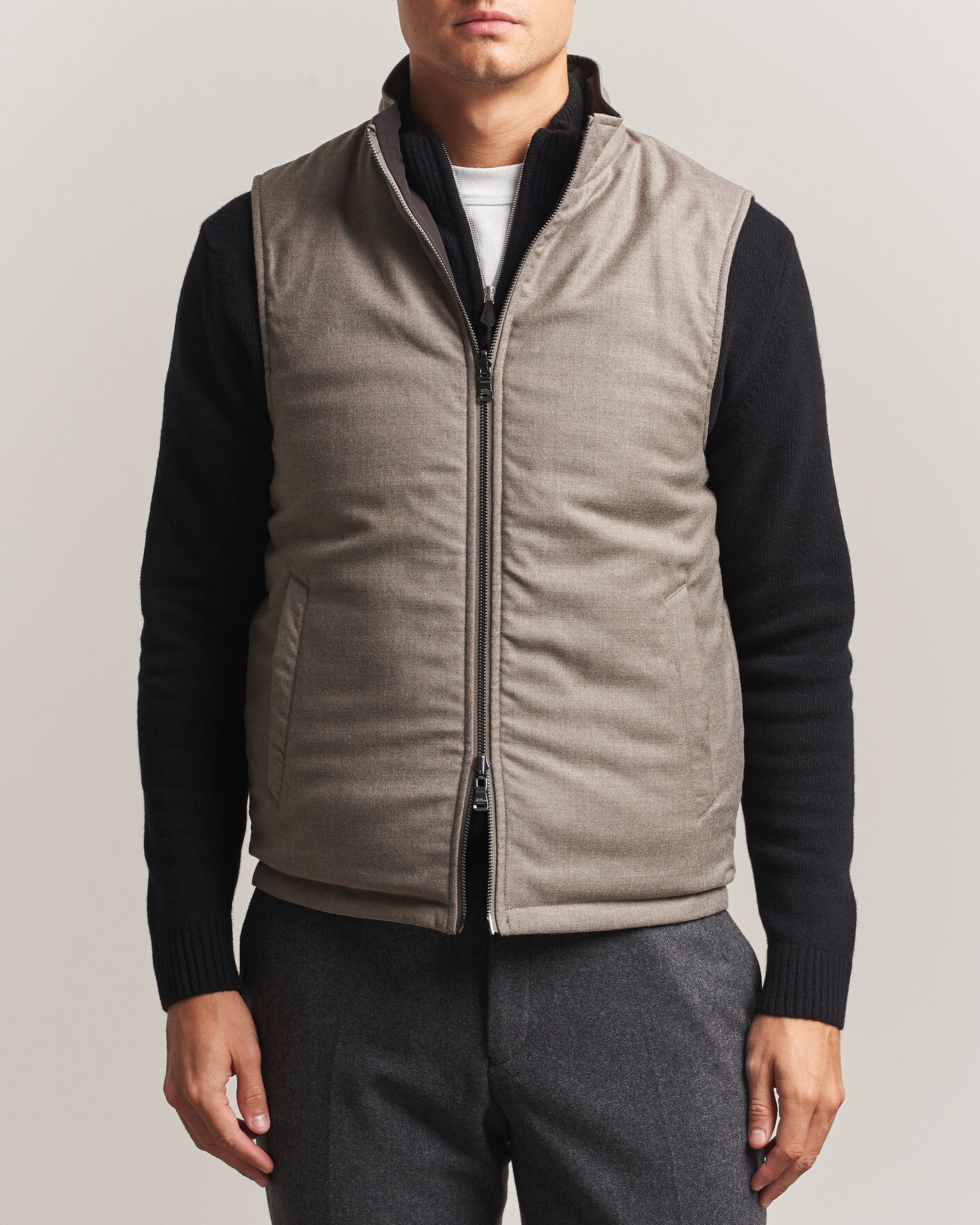 Mies | Ulkoliivit | Oscar Jacobson | Nylon/Wool Reversible Vest Taupe
