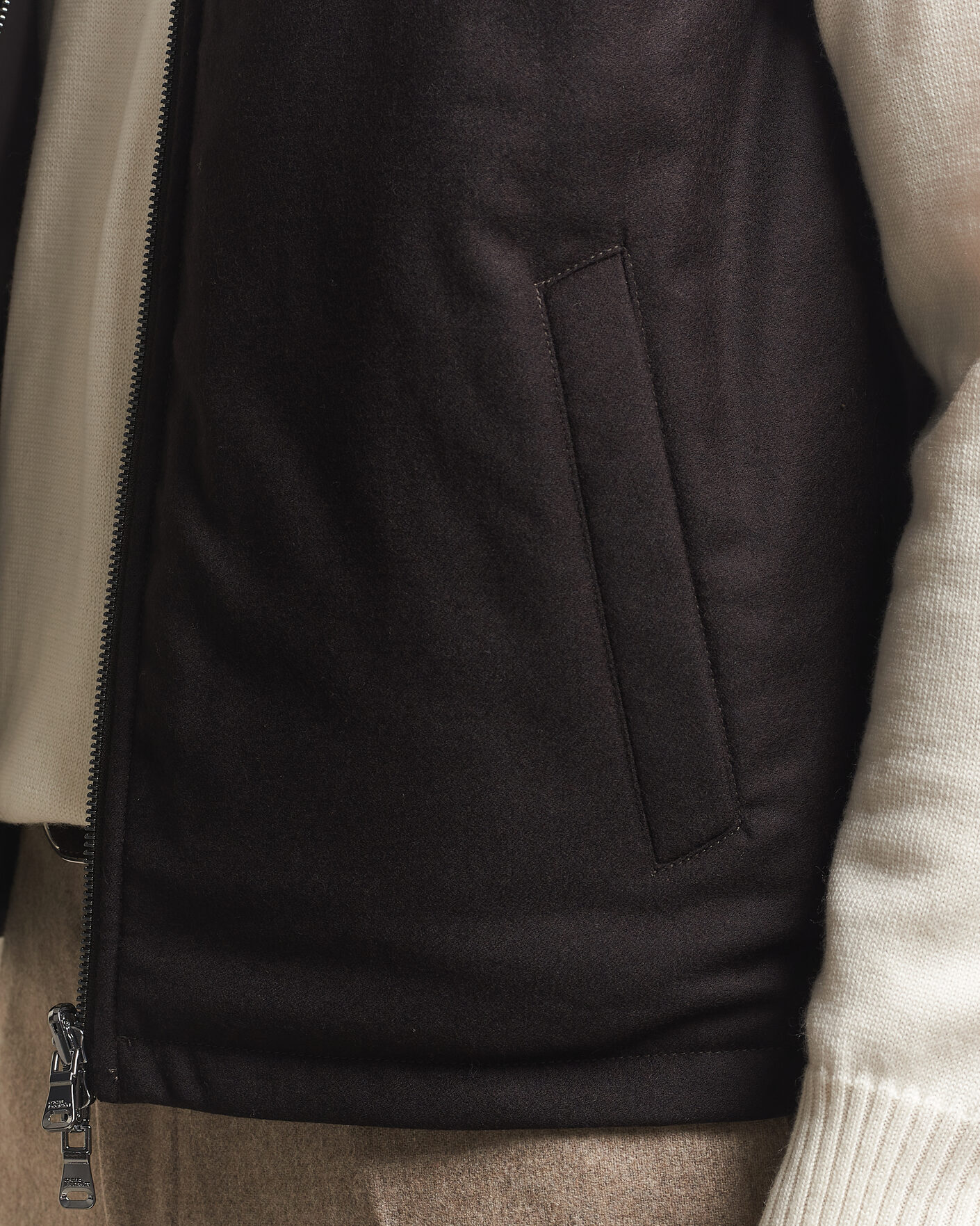 Mies | Ulkoliivit | Oscar Jacobson | Nylon/Wool Reversible Vest Brown
