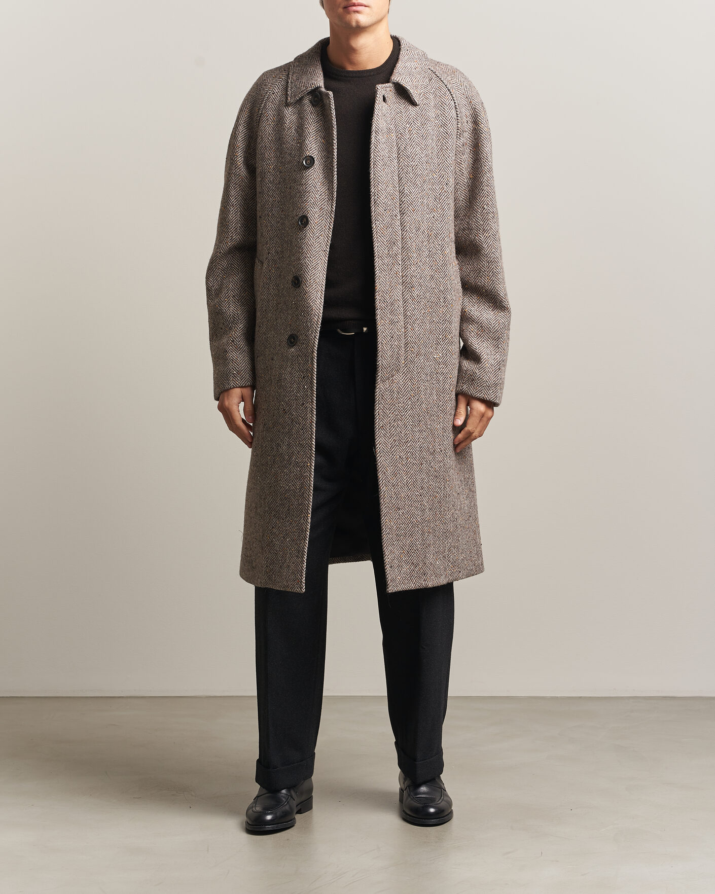 Mies | Takit | Oscar Jacobson | Raglan Herringbone Wool Coat Beige