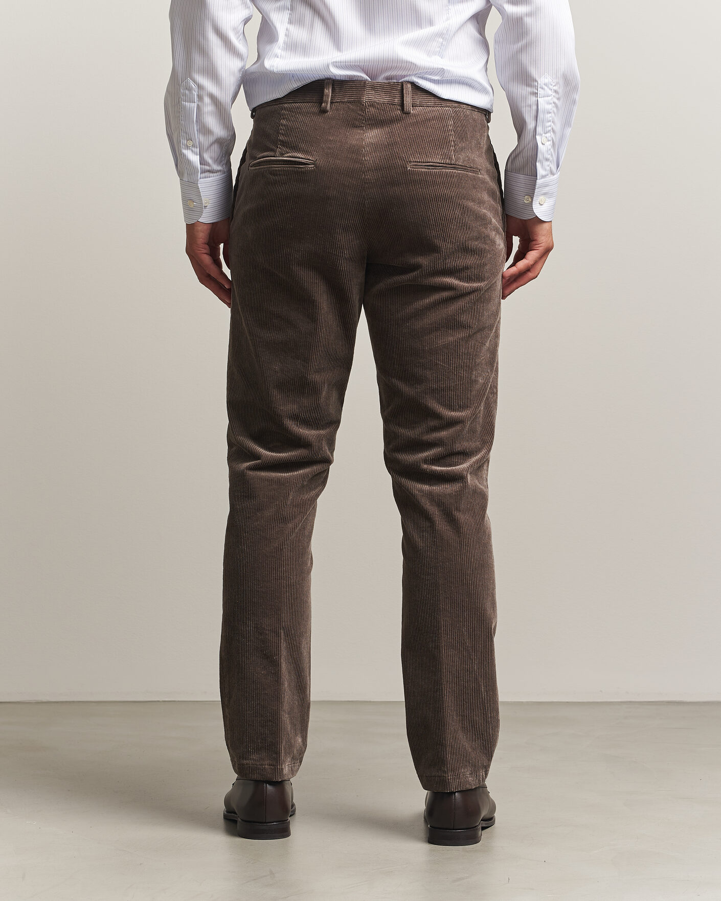 Mies | Housut | Oscar Jacobson | Dandy Corduroy Trousers Taupe