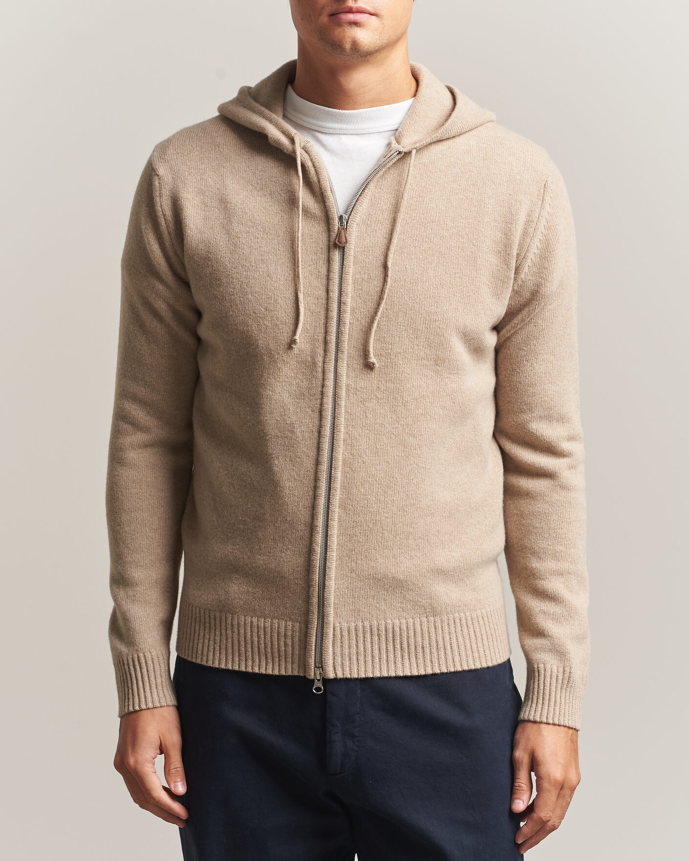 Mies | Puserot | Stenströms | Brushed Merino Full-Zip Hood Beige
