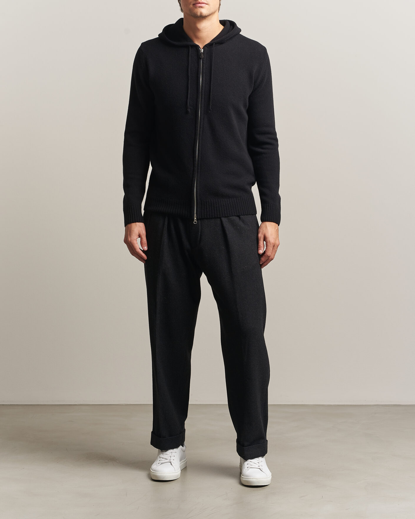 Mies | Puserot | Stenströms | Brushed Merino Full-Zip Hood Black