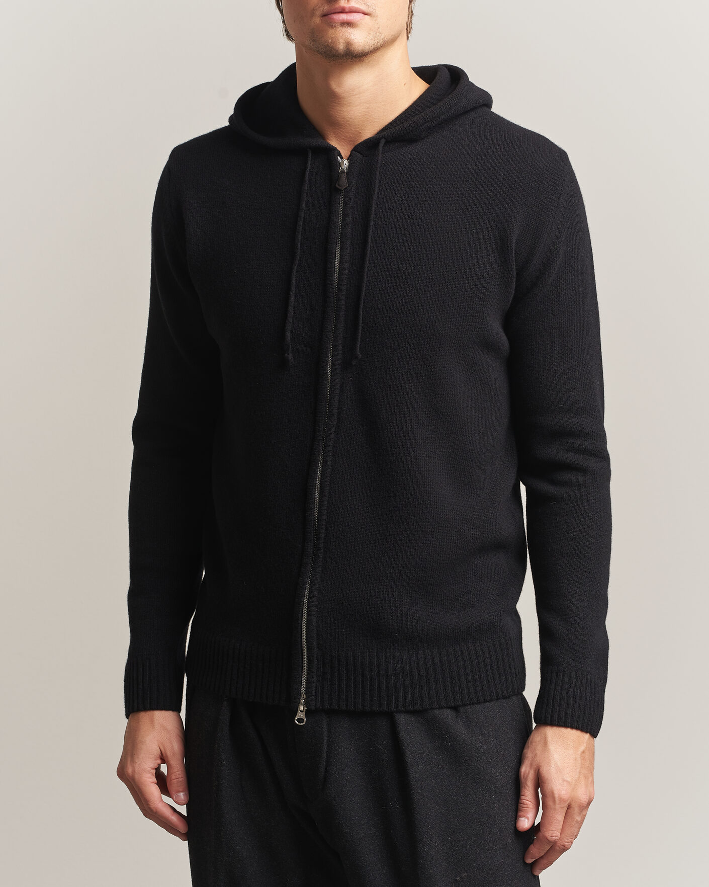 Mies | Puserot | Stenströms | Brushed Merino Full-Zip Hood Black