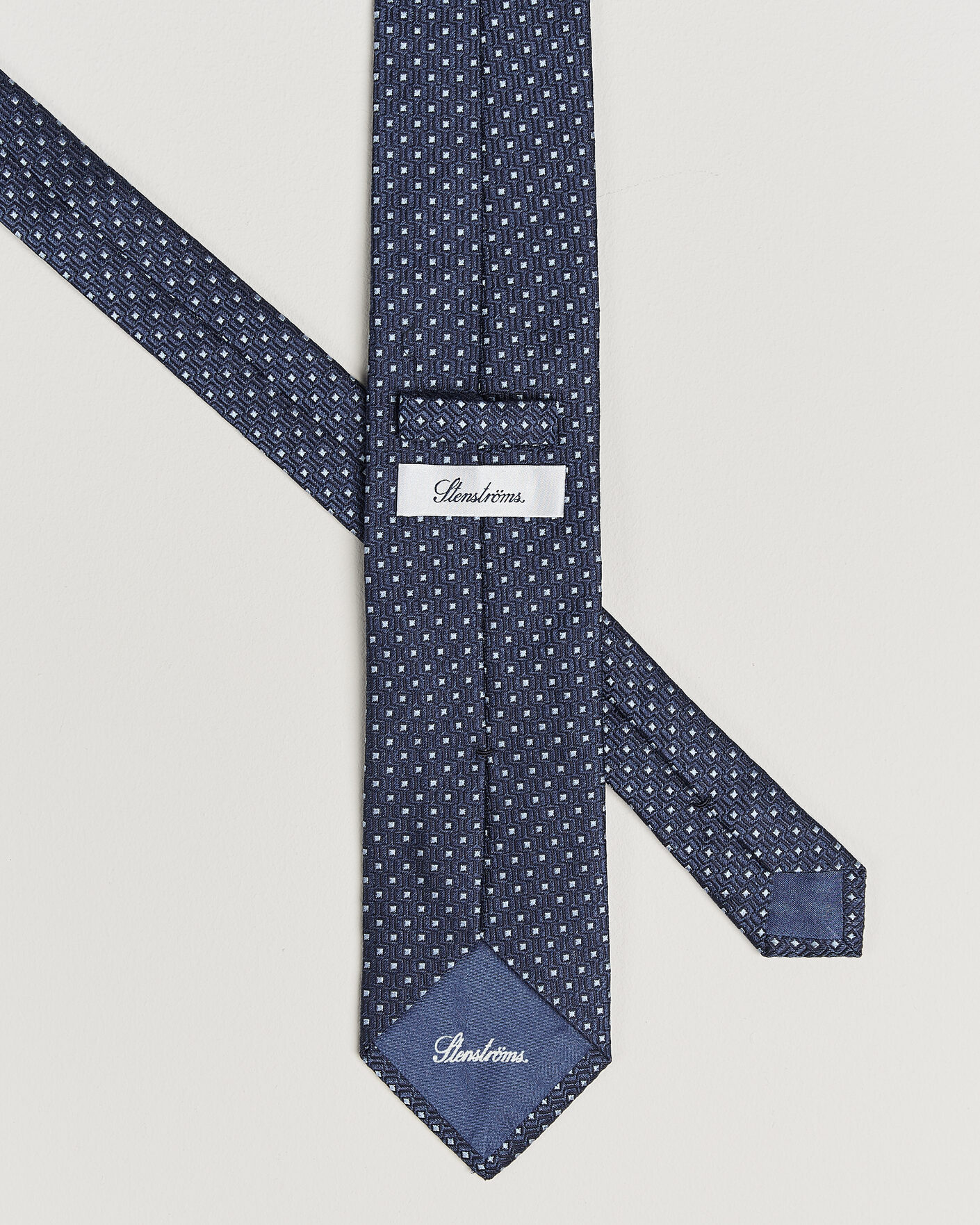 Mies | Solmiot | Stenströms | Woven Silk Dot Tie 7,5cm Navy