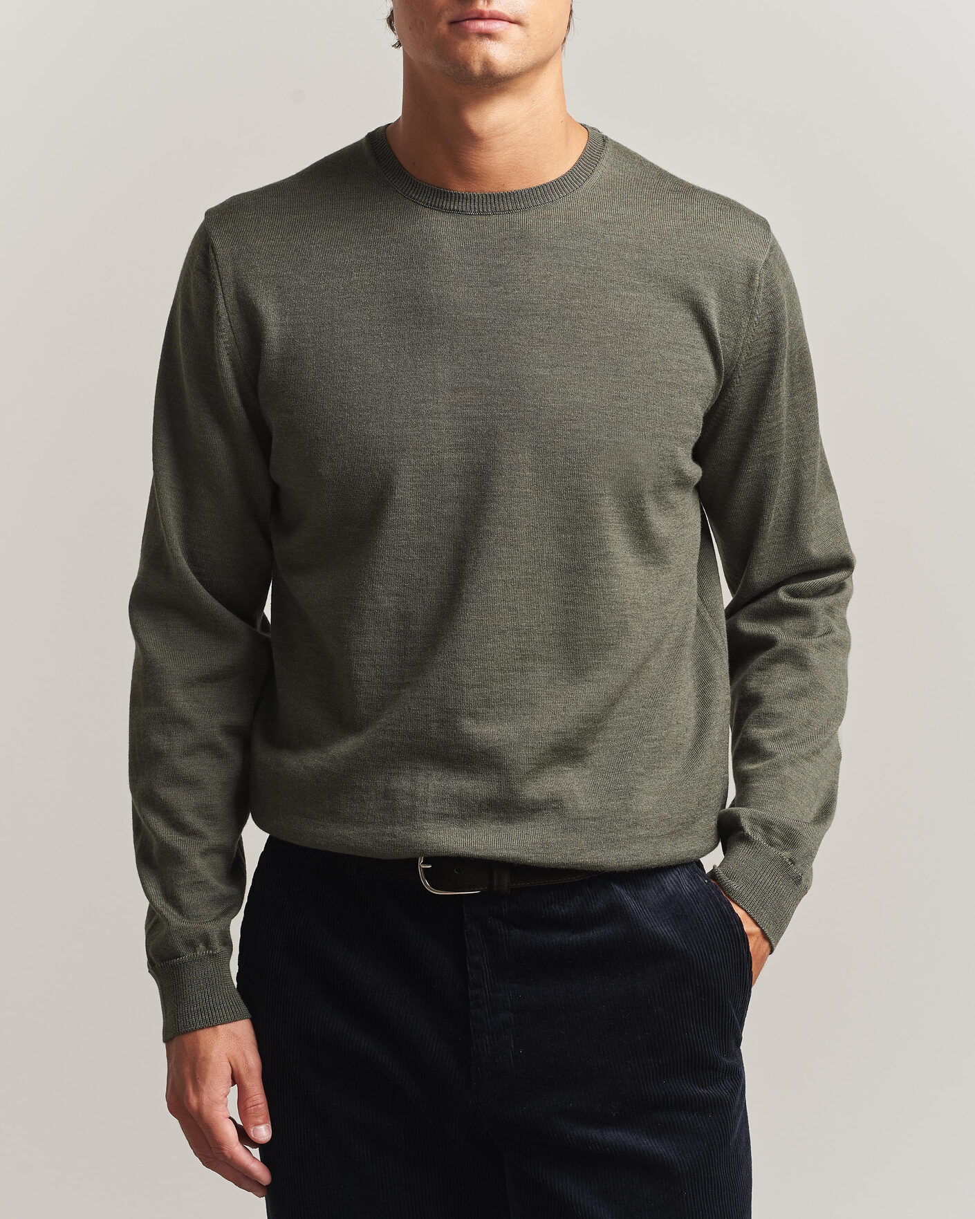 Mies | Puserot | Stenströms | Merino Patch Crew Neck Dark Green