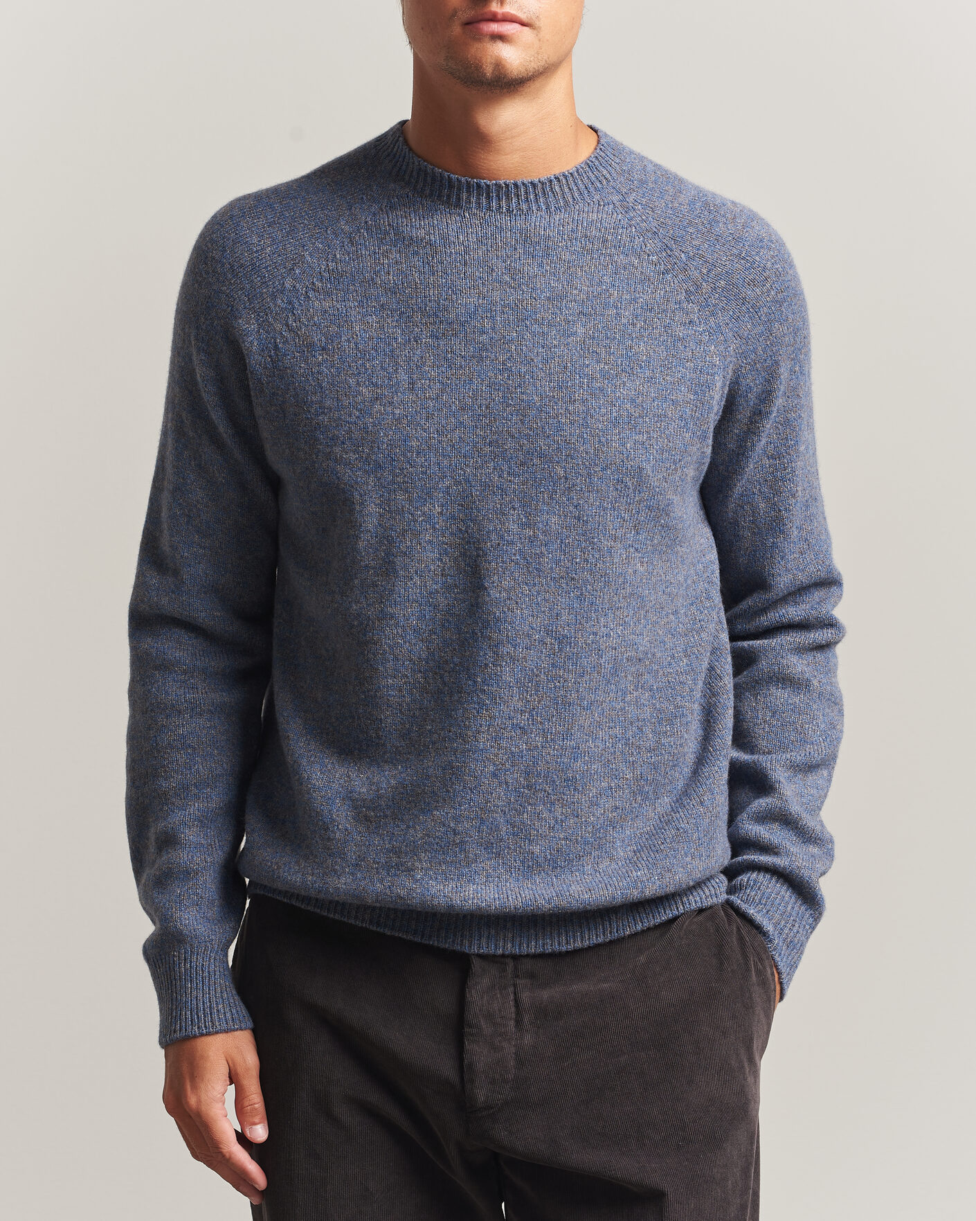 Mies | Puserot | Sunspel | Lambswool Crew Neck Denim Twist