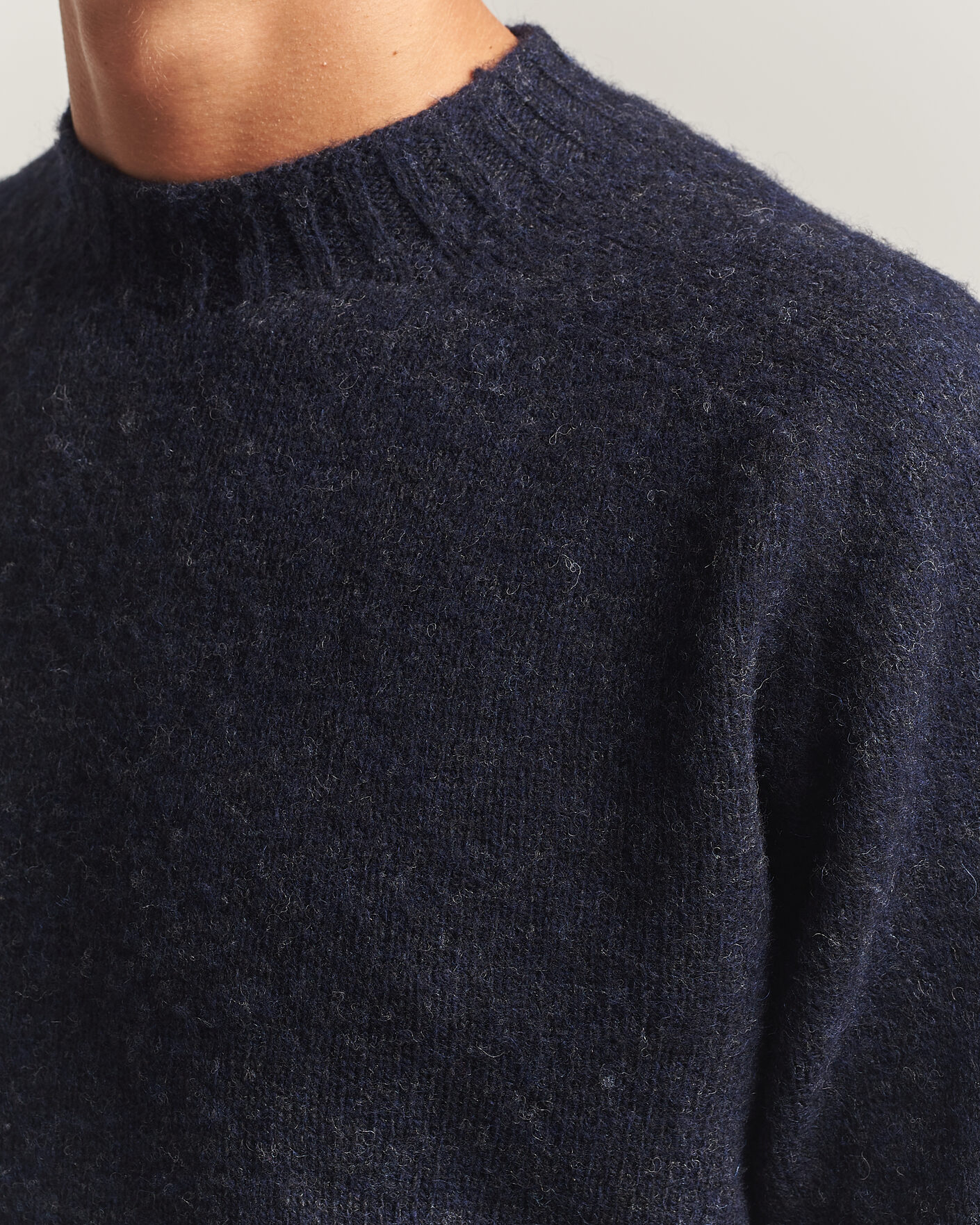 Mies | Puserot | Sunspel | Brushed Shetland Crew Neck Dark Navy