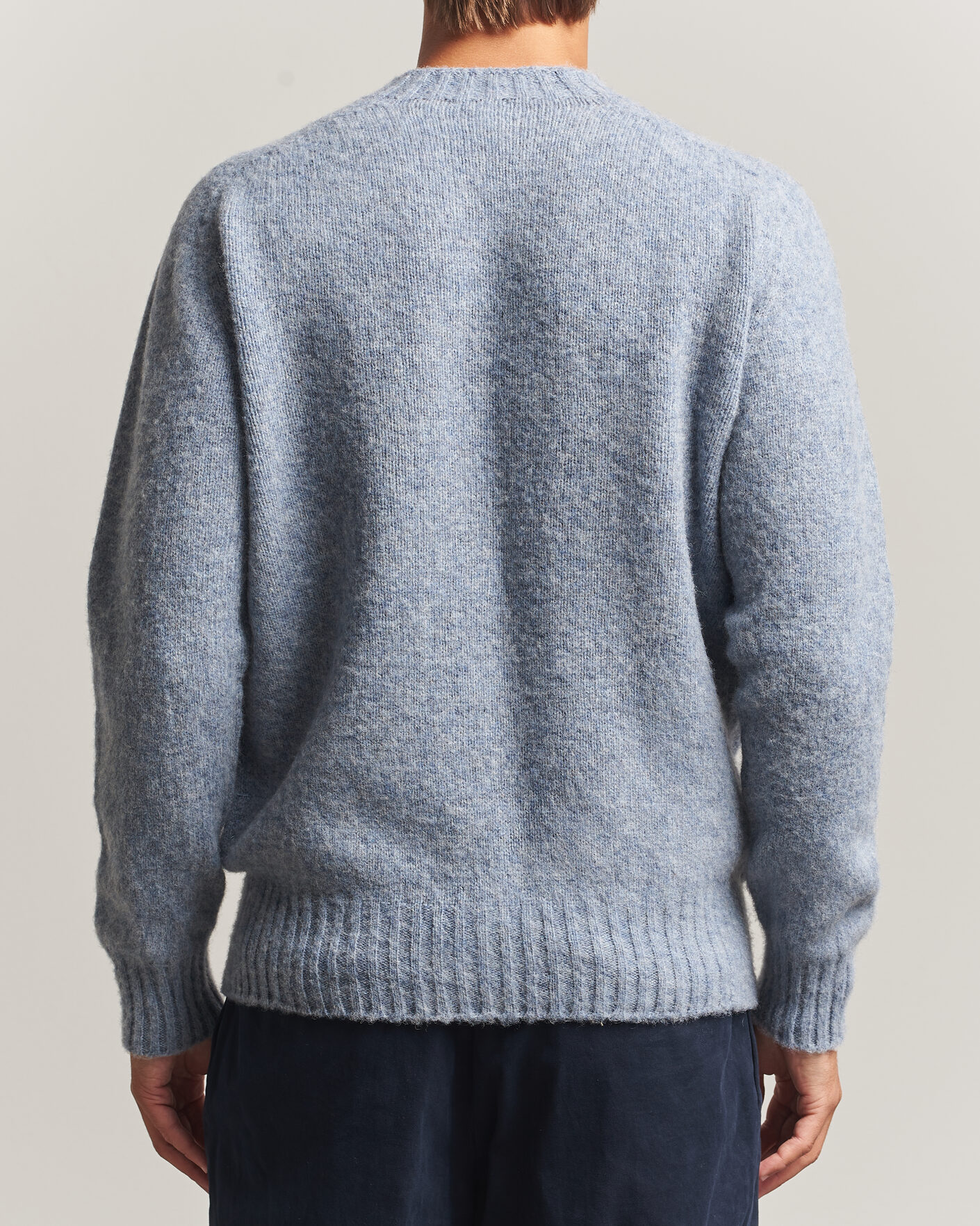 Mies | Puserot | Sunspel | Brushed Shetland Crew Neck Powder Blue