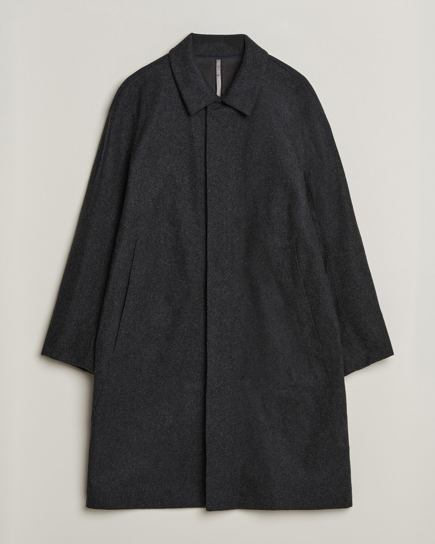 Mies | Takit | Arc'teryx Veilance | Alar Wool Coat Black