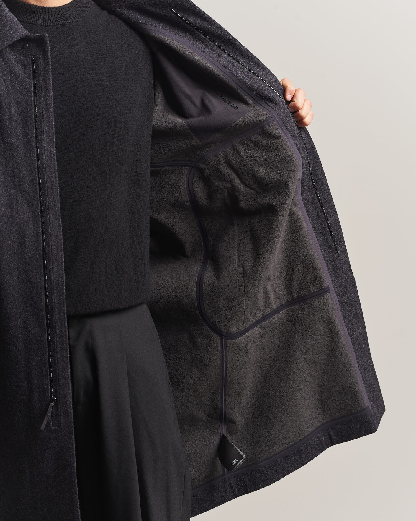 Mies | Takit | Arc'teryx Veilance | Alar Wool Coat Black