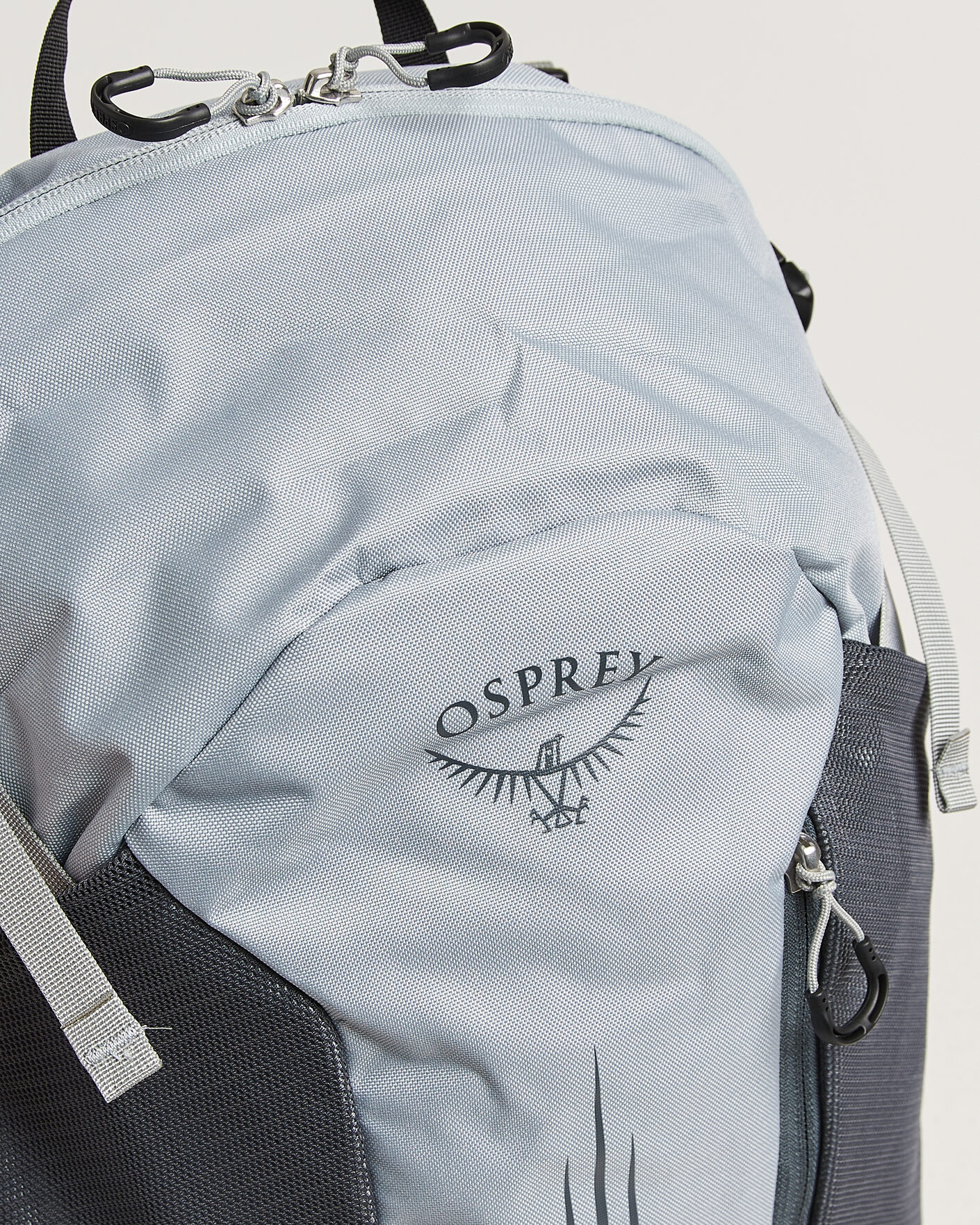 Mies | Laukut | Osprey | Hikelite LT 22 Silver Lining