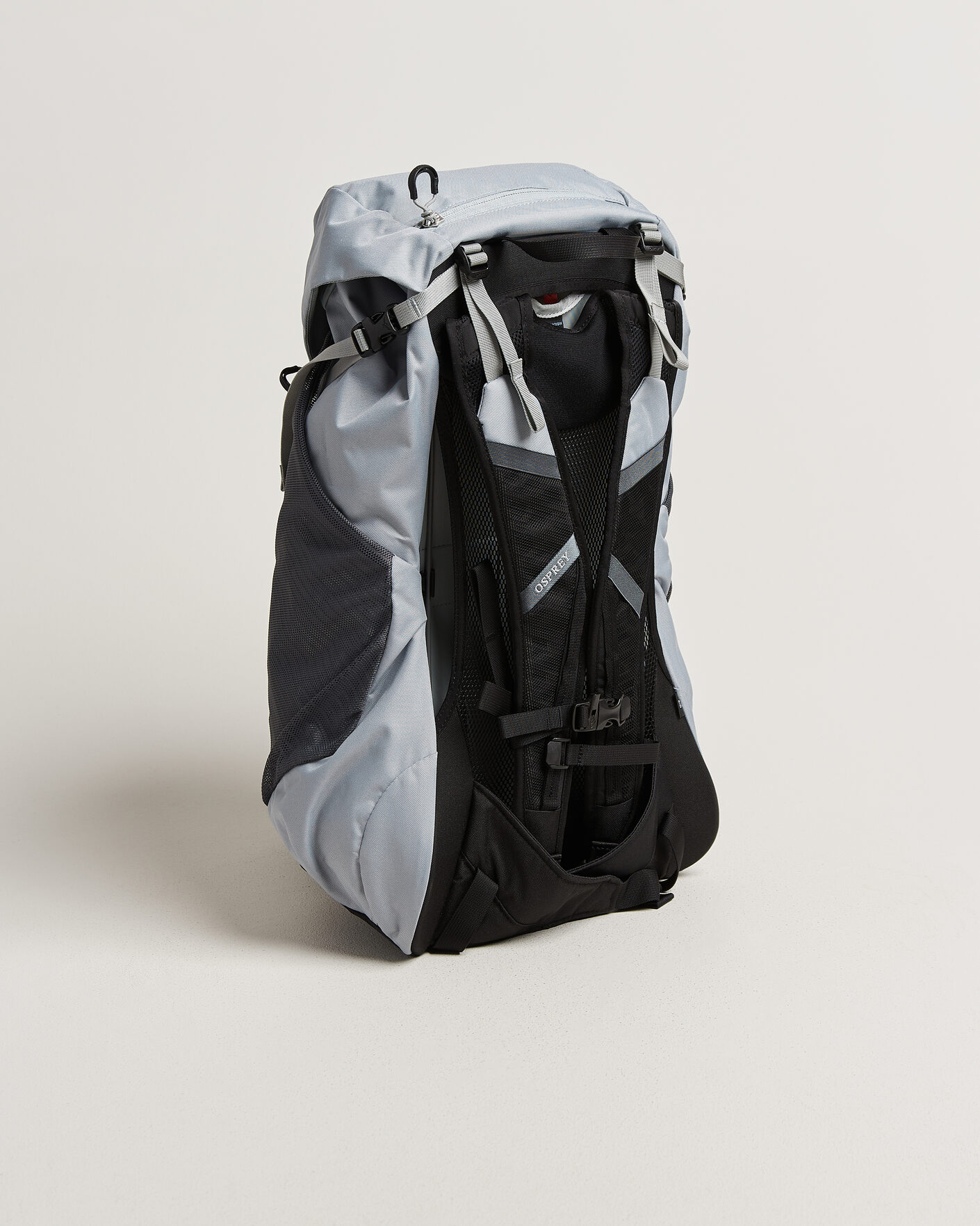 Mies | Laukut | Osprey | Hikelite LT 30 Silver Lining
