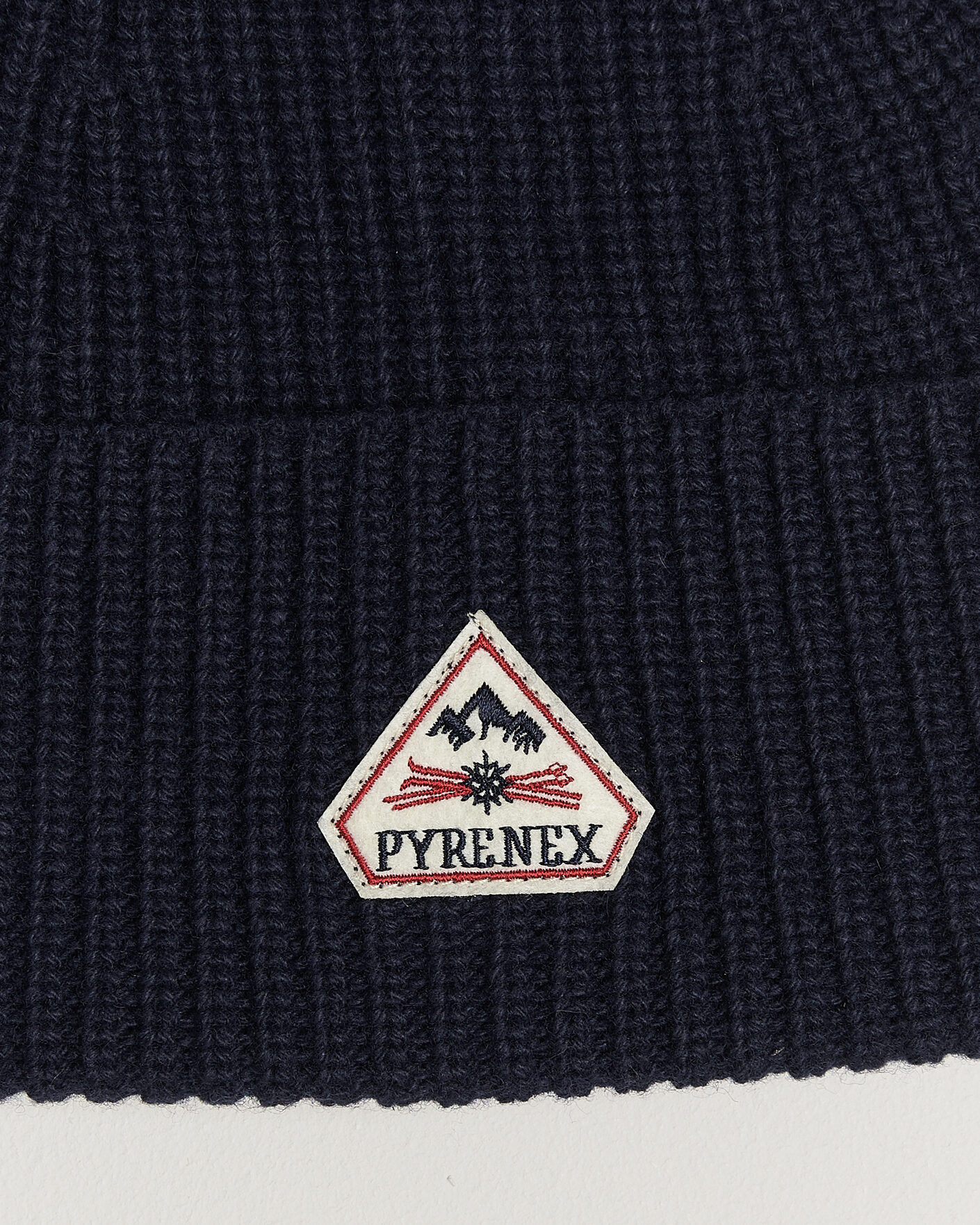 Mies | Pipot | Pyrenex | Gomma Hat Amiral