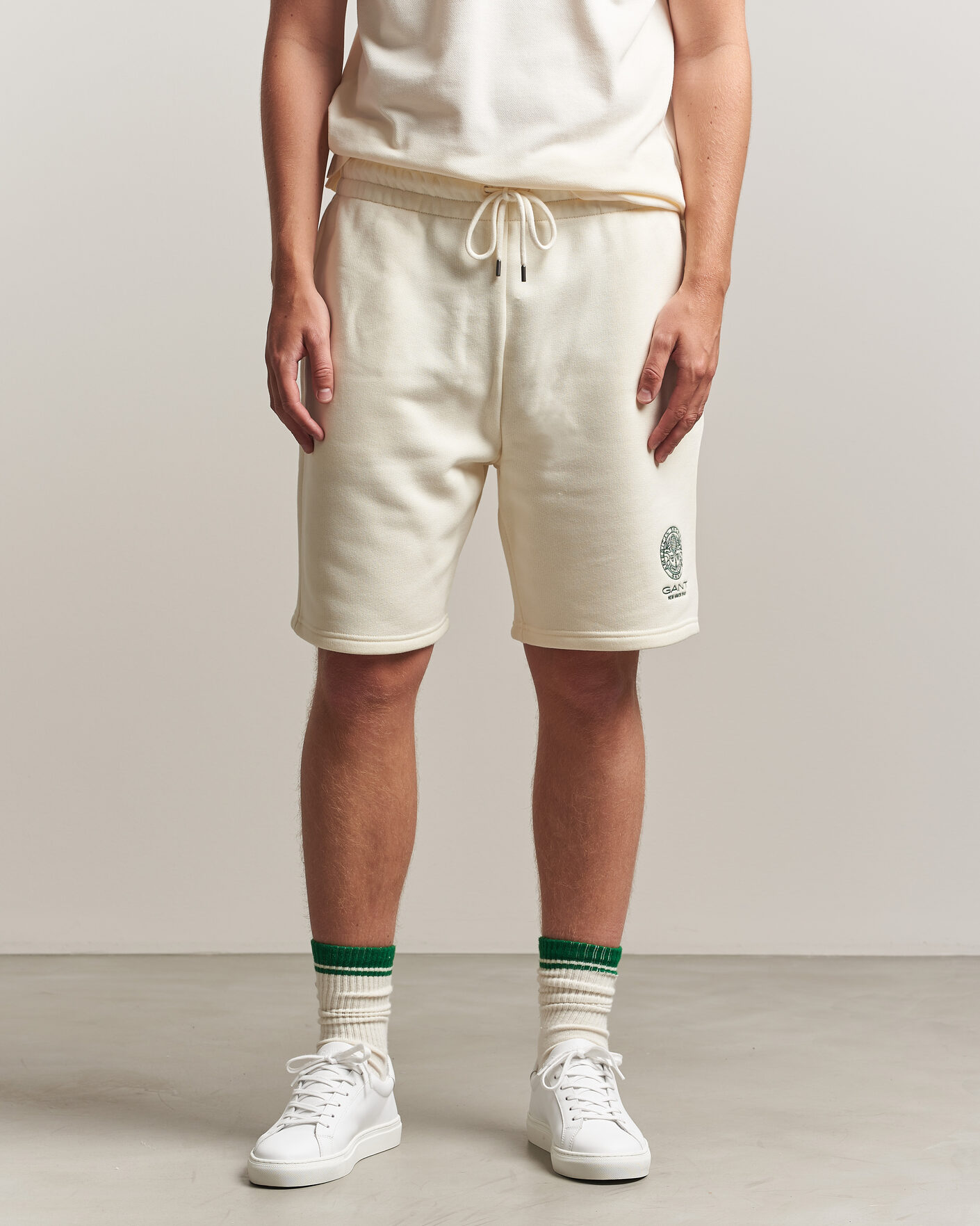 Mies | Shortsit | Gant | Tournament Shorts Cream