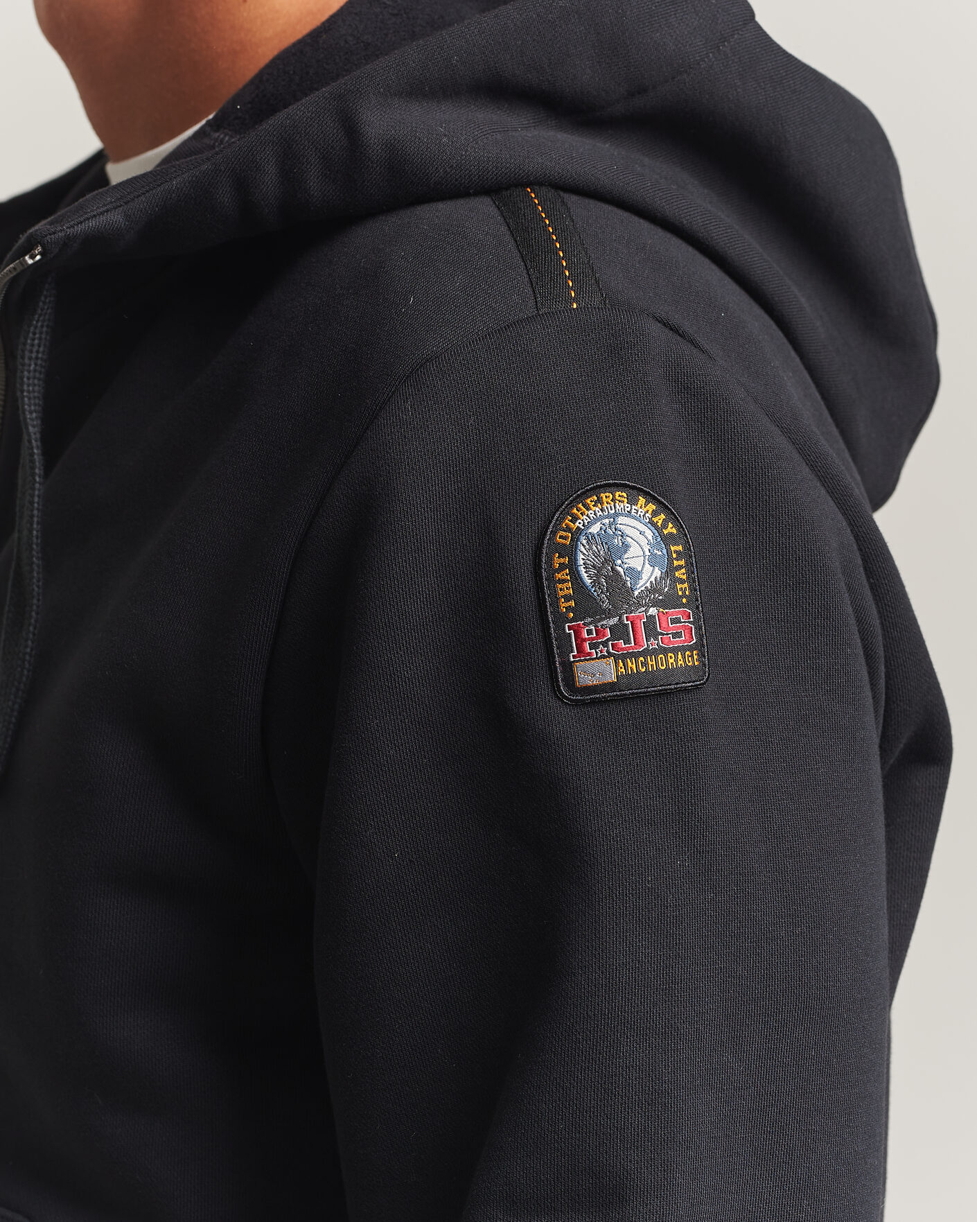 Mies | Puserot | Parajumpers | Charlie Super Easy Full Zip Black