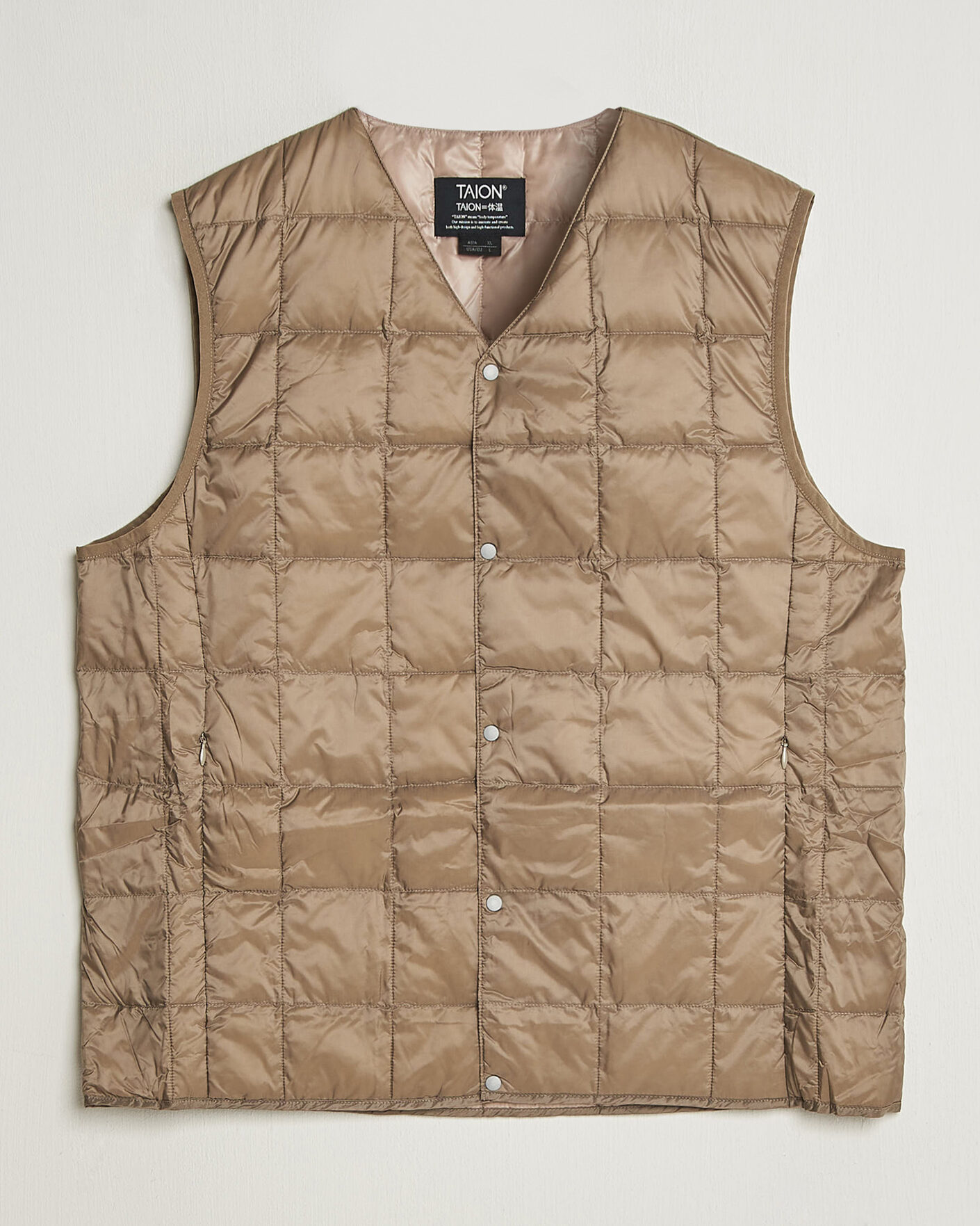 Mies | Ulkoliivit | TAION | V-Neck Lightweight Down Vest Khaki
