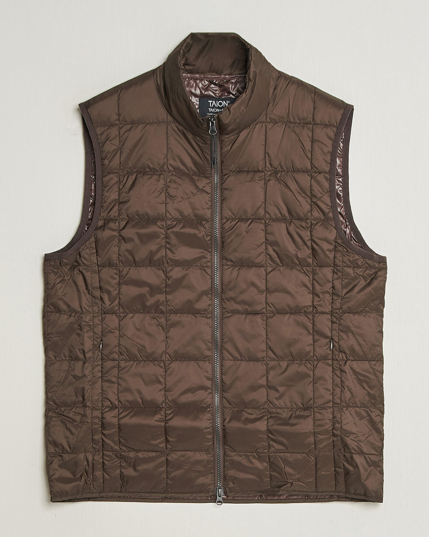 Mies | Ulkoliivit | TAION | High Neck Full Zip Lightweight Down Vest Dark Choco