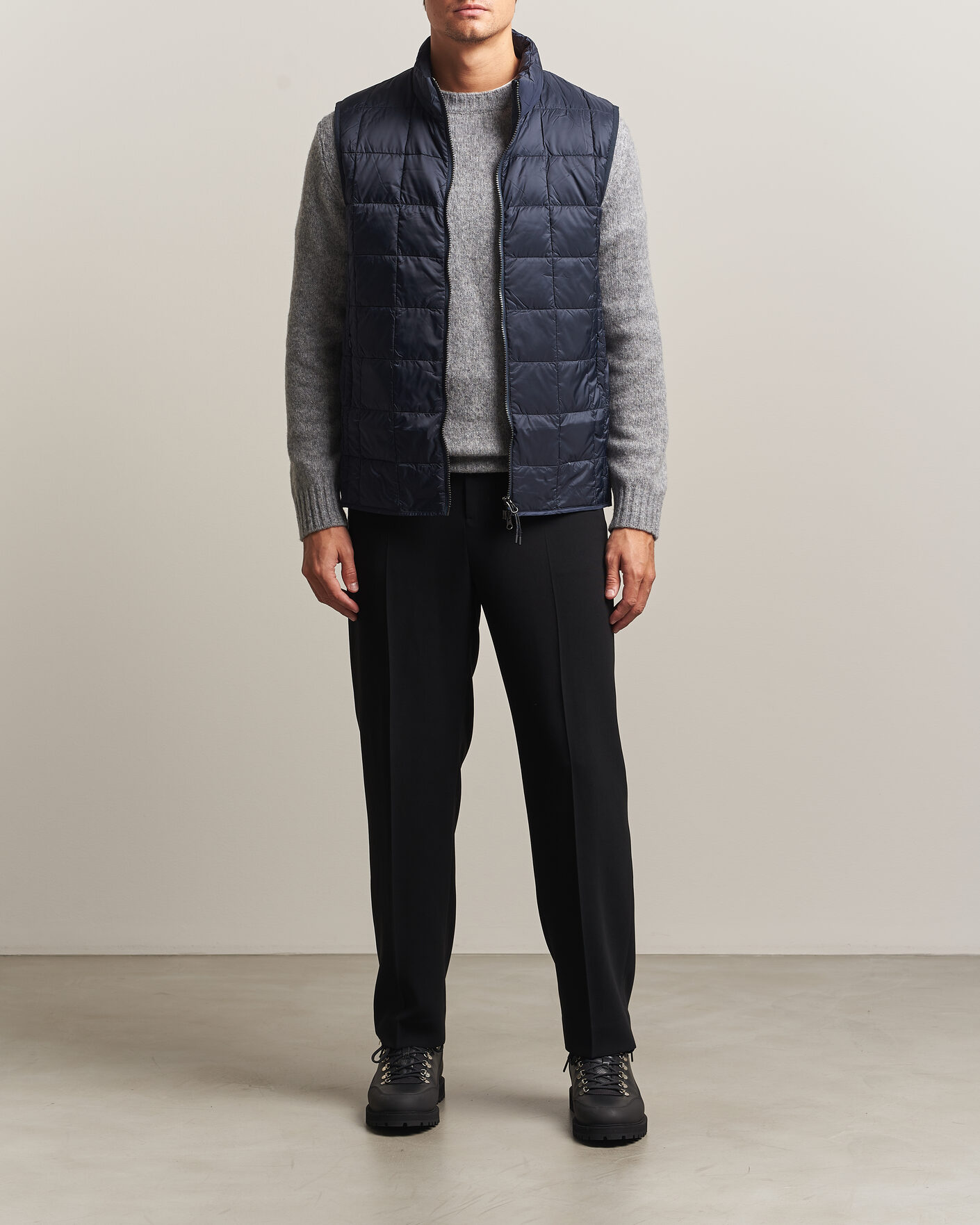 Mies | Ulkoliivit | TAION | High Neck Full Zip Lightweight Down Vest Dark Navy
