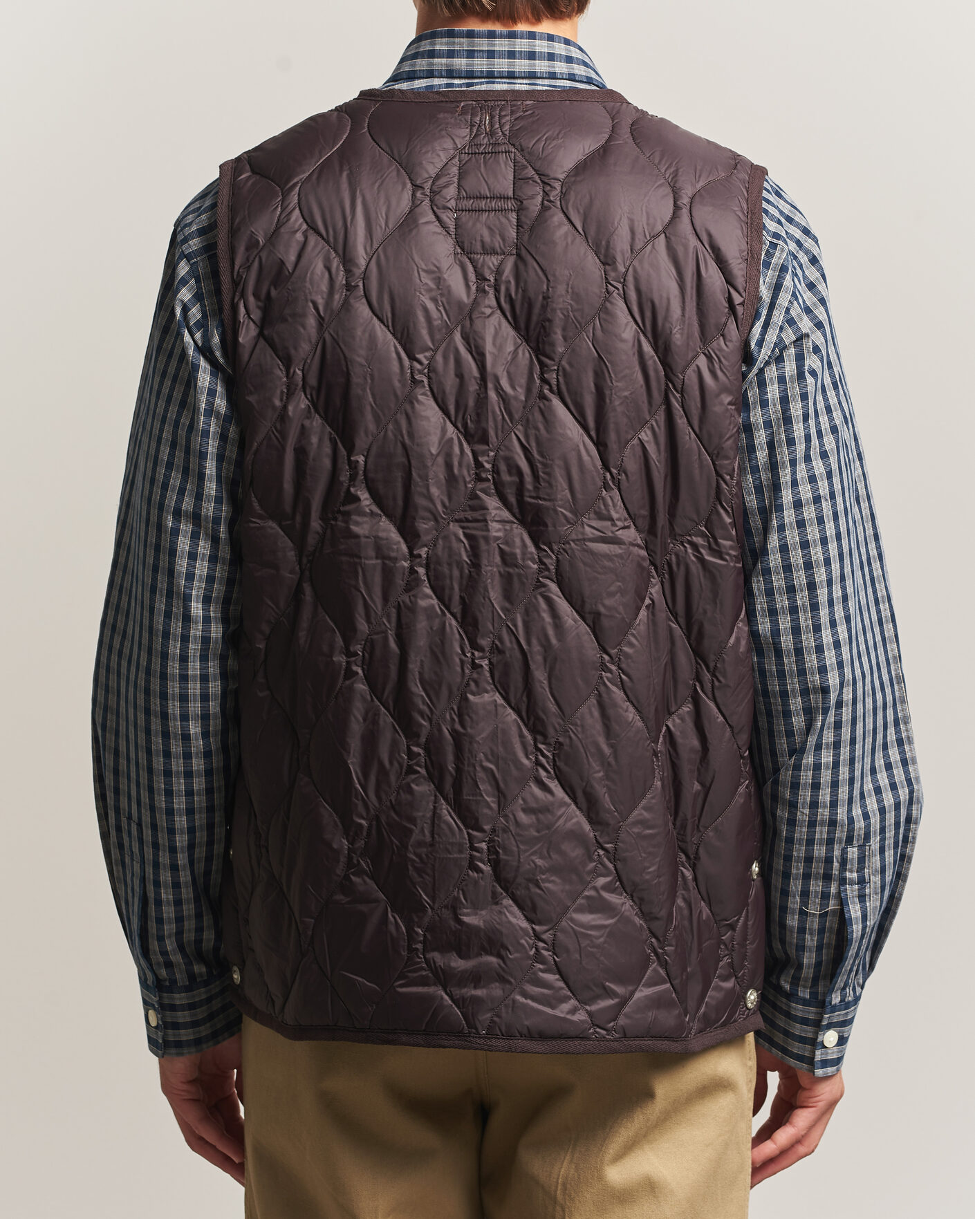 Mies | Ulkoliivit | TAION | Military Crew Neck Down Vest Dark Choco