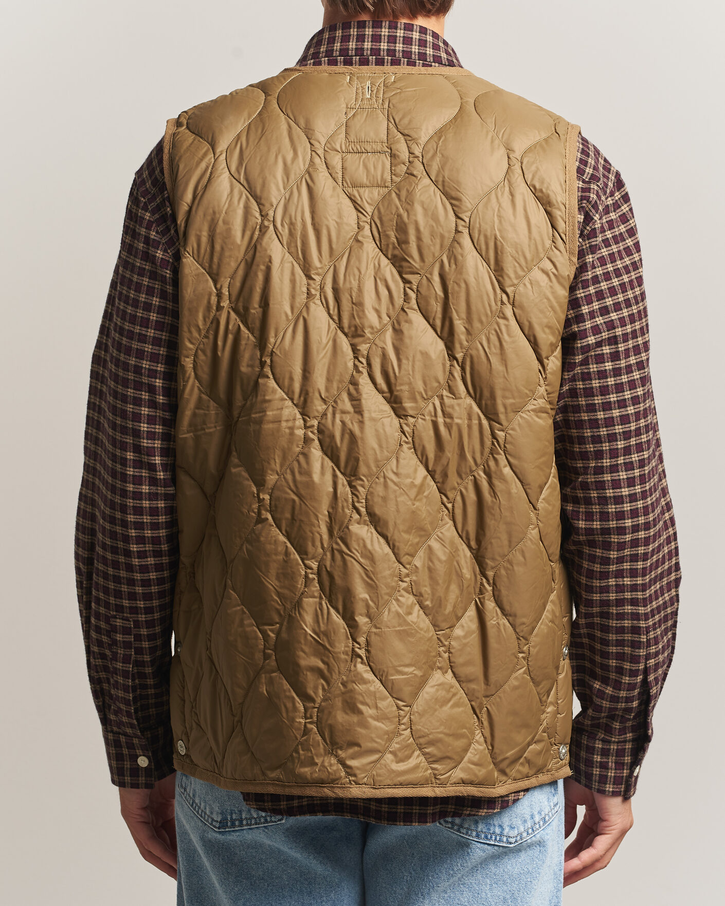 Mies | Ulkoliivit | TAION | Military Crew Neck Down Vest Dark Khaki Olive
