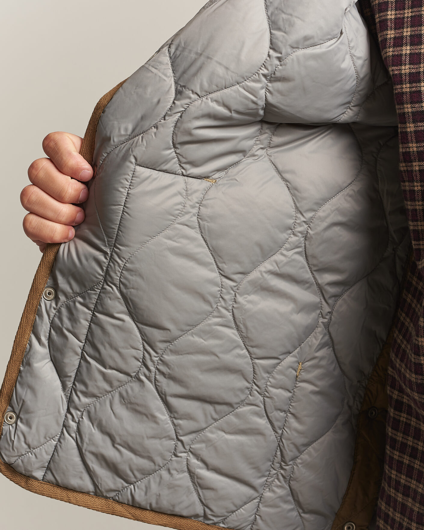 Mies | Ulkoliivit | TAION | Military Crew Neck Down Vest Dark Khaki Olive