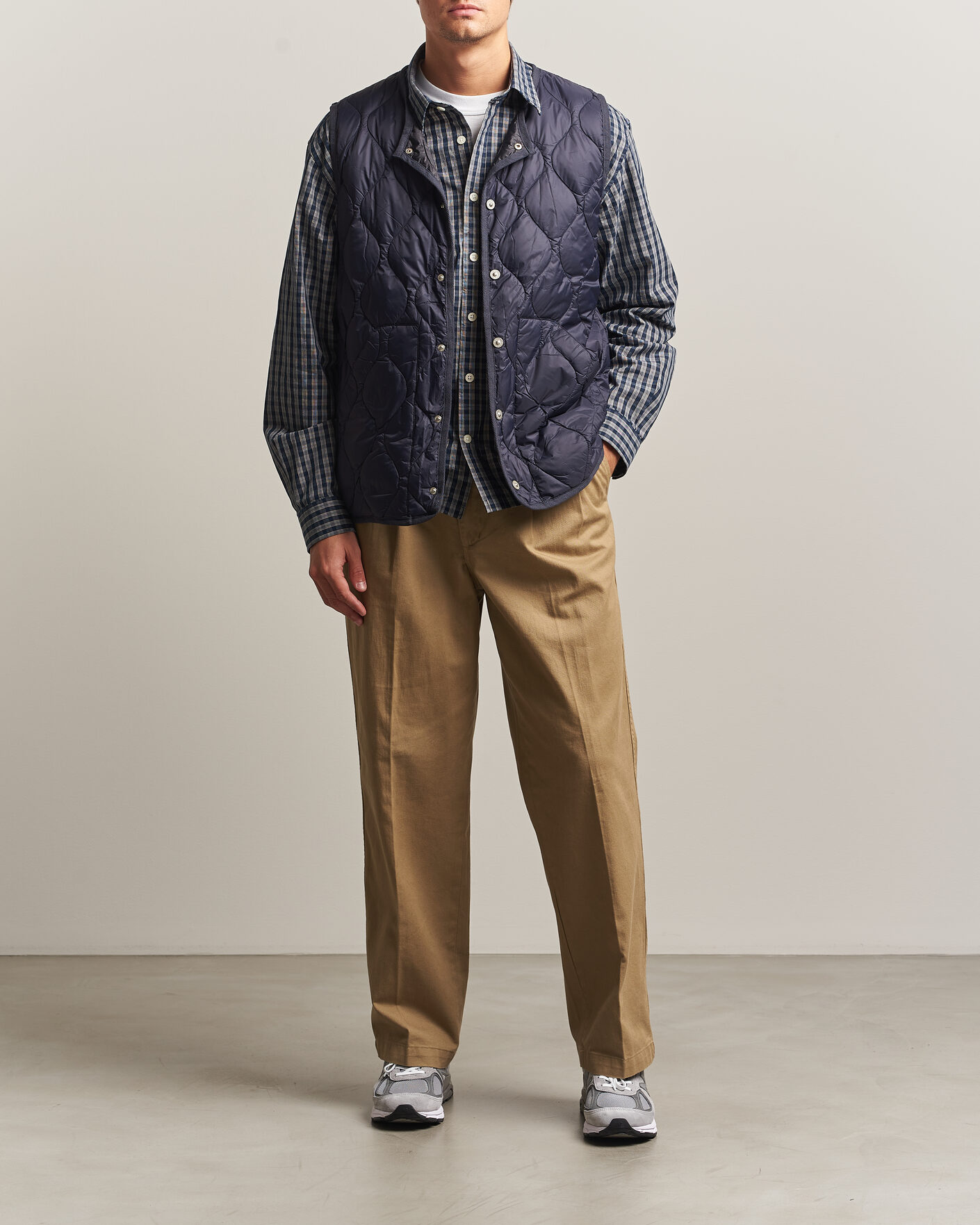 Mies | Ulkoliivit | TAION | Military Crew Neck Down Vest Dark Navy