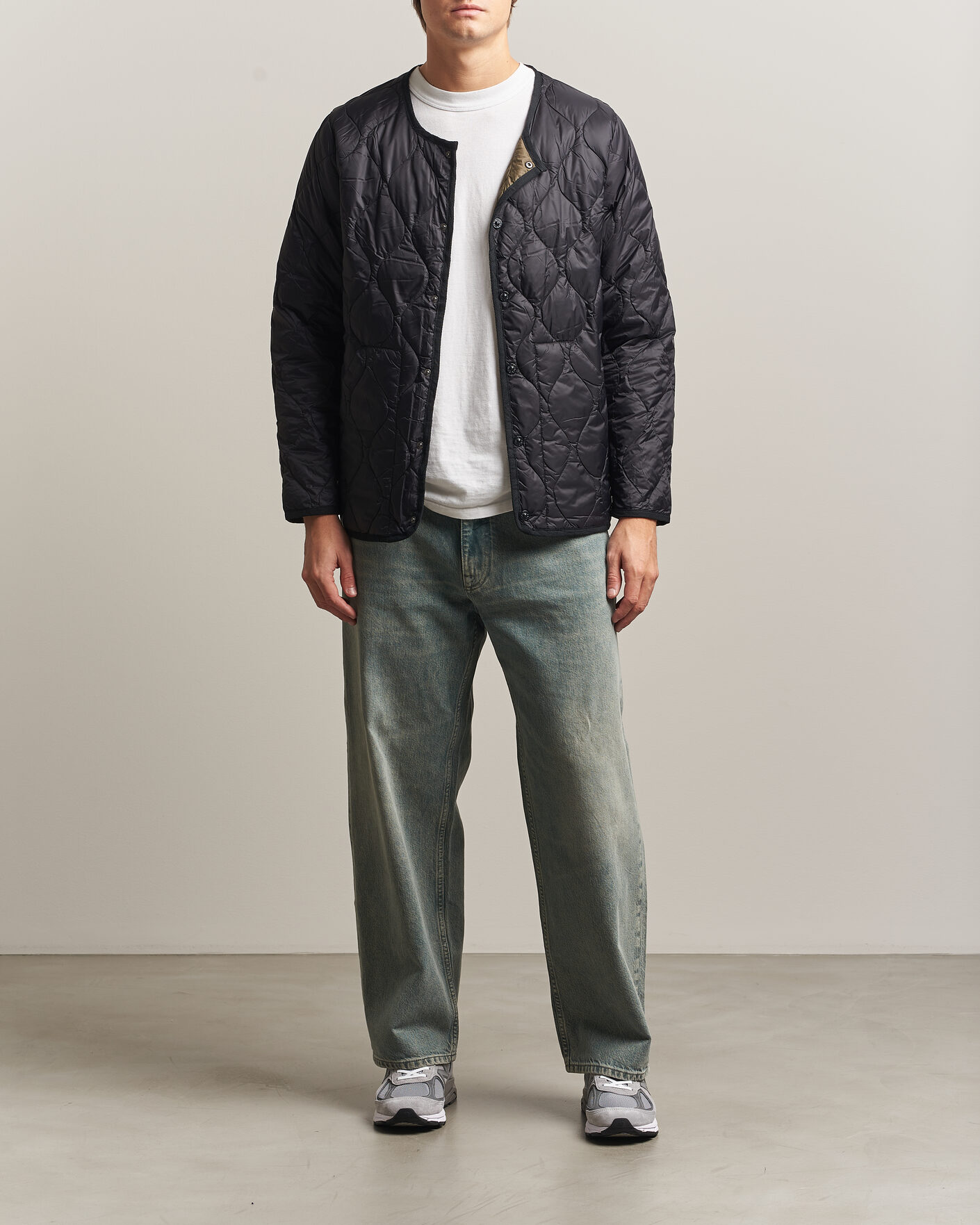 Mies | Takit | TAION | Military Crew Neck Down Jacket Black