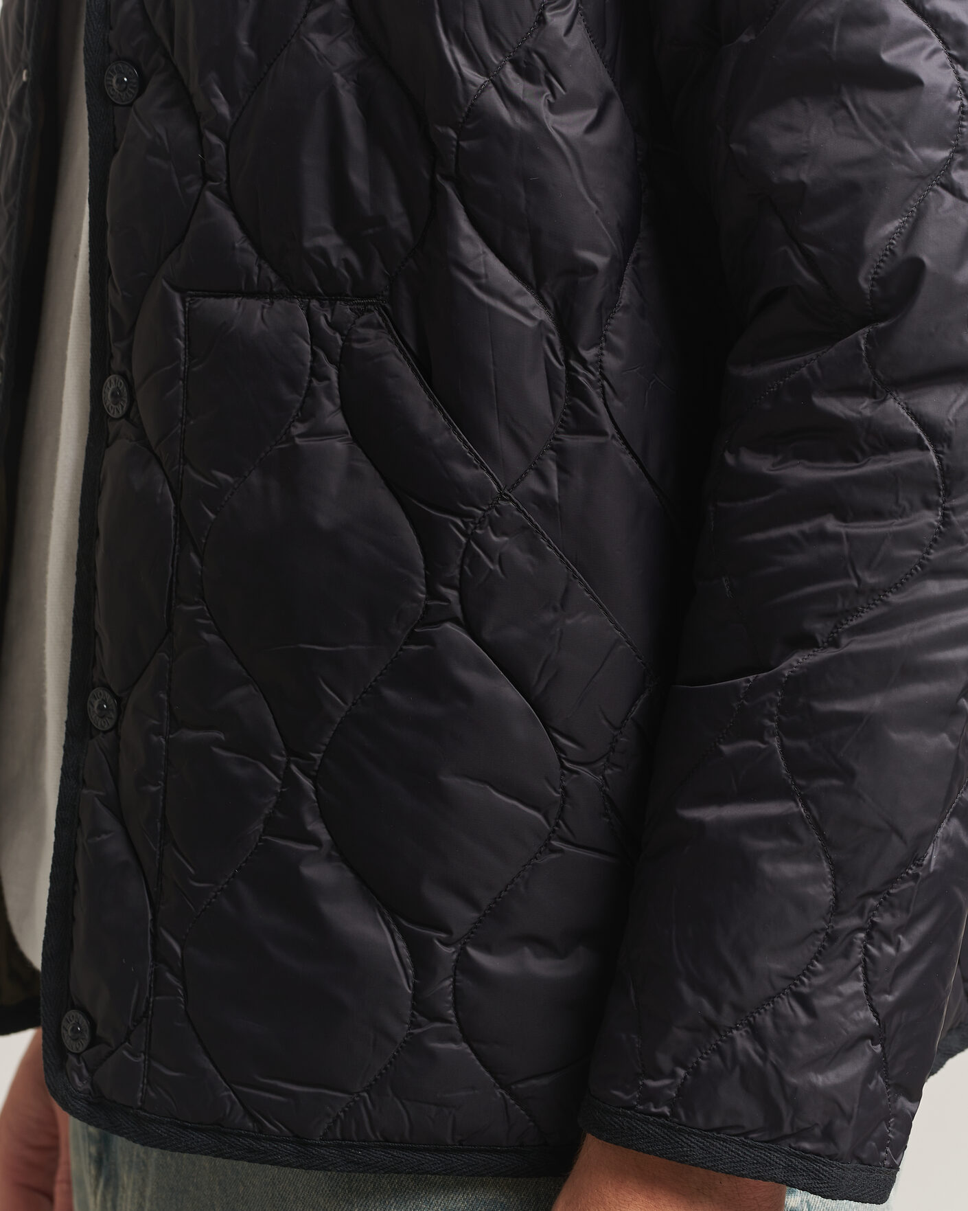 Mies | Takit | TAION | Military Crew Neck Down Jacket Black
