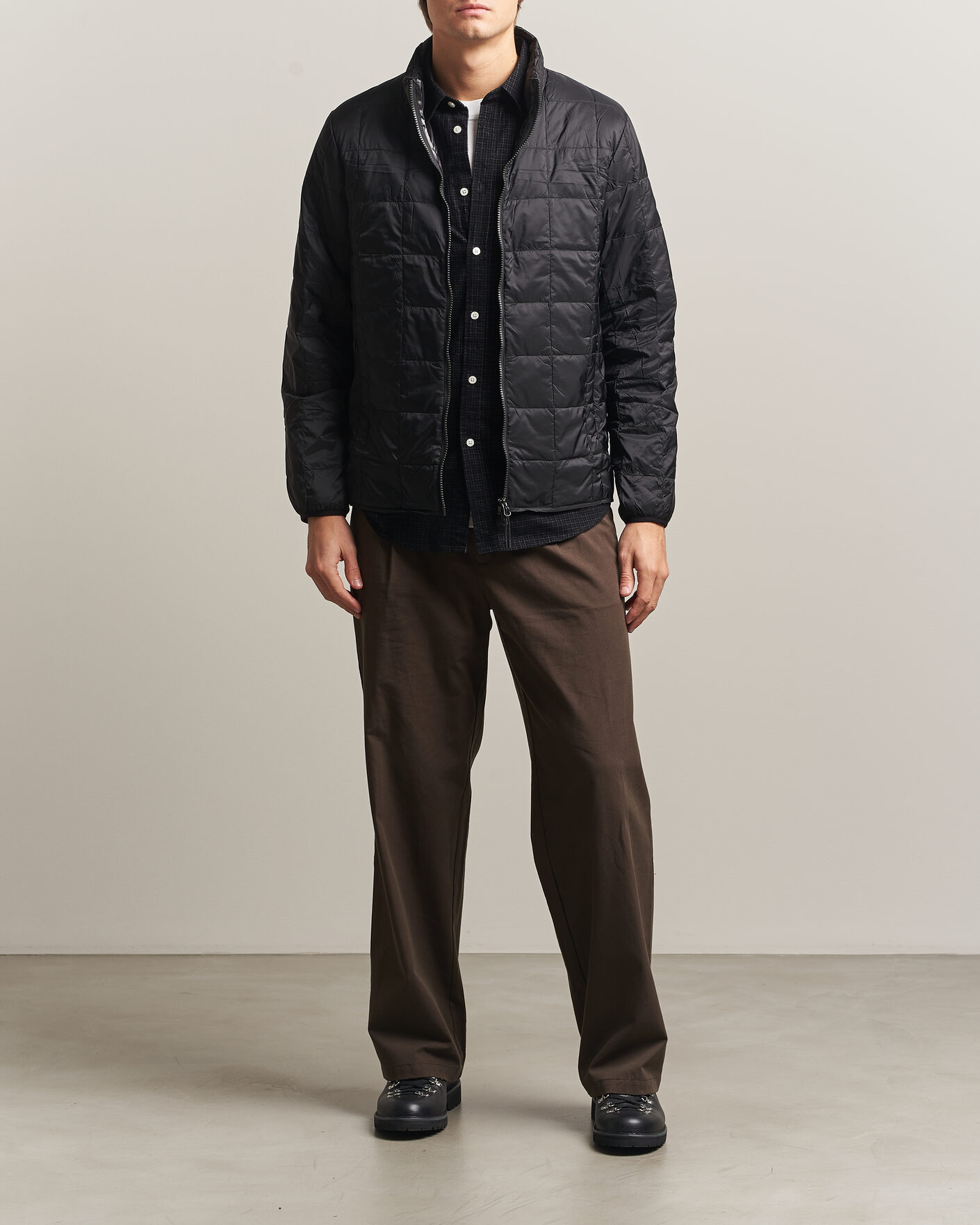 Mies | Takit | TAION | High Neck Full Zip Lightweight Down Jacket Black