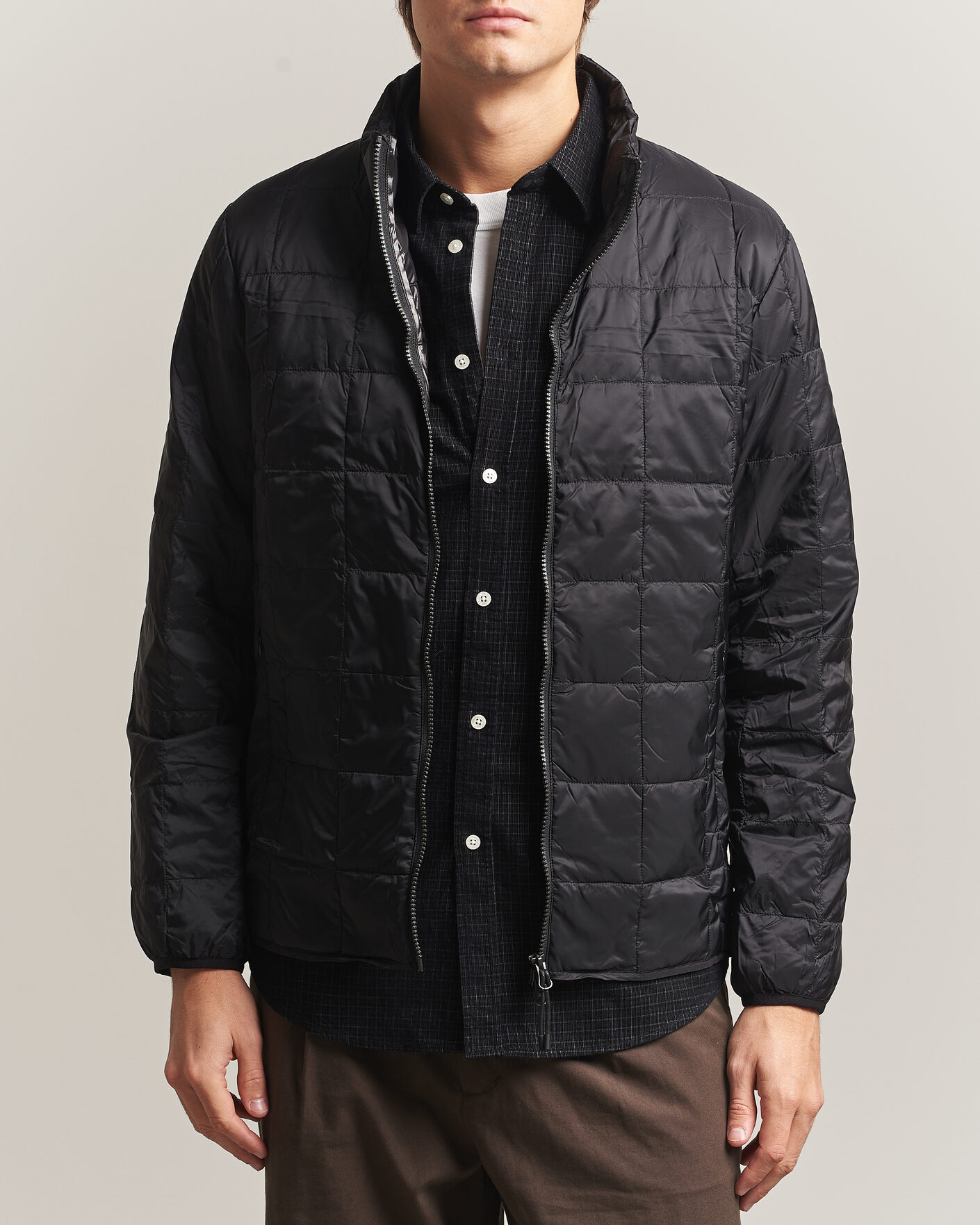 Mies | Takit | TAION | High Neck Full Zip Lightweight Down Jacket Black
