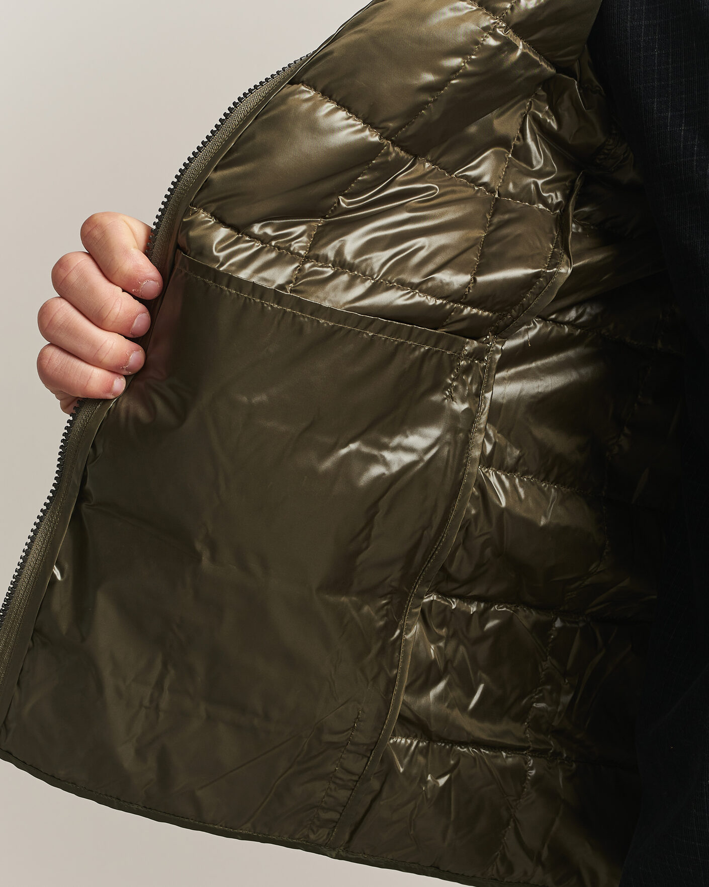 Mies | Takit | TAION | High Neck Full Zip Lightweight Down Jacket Dark Olive