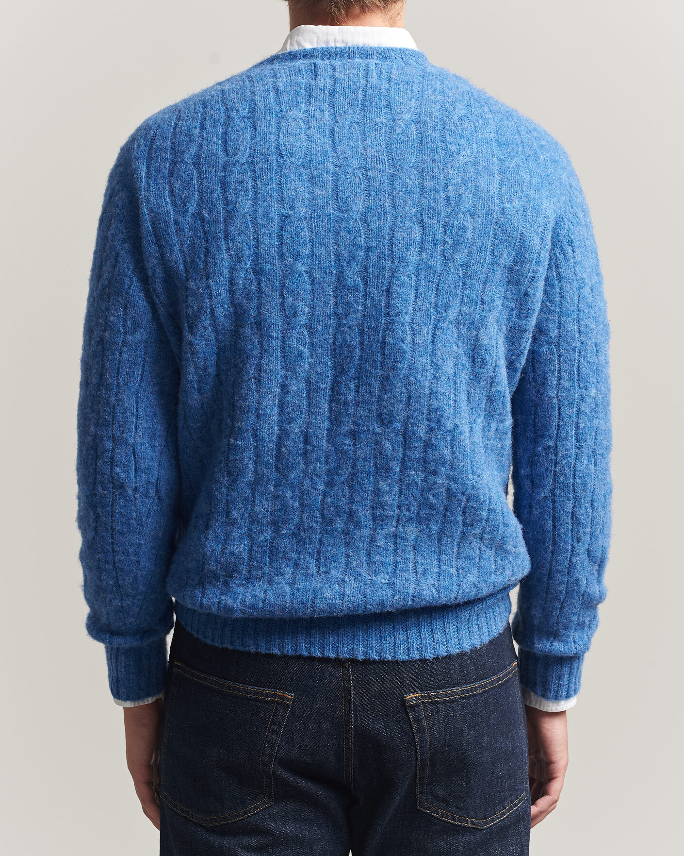 Mies | Puserot | Harley Of Scotland | Brushed Supersoft Lambswool Cable Cobalt
