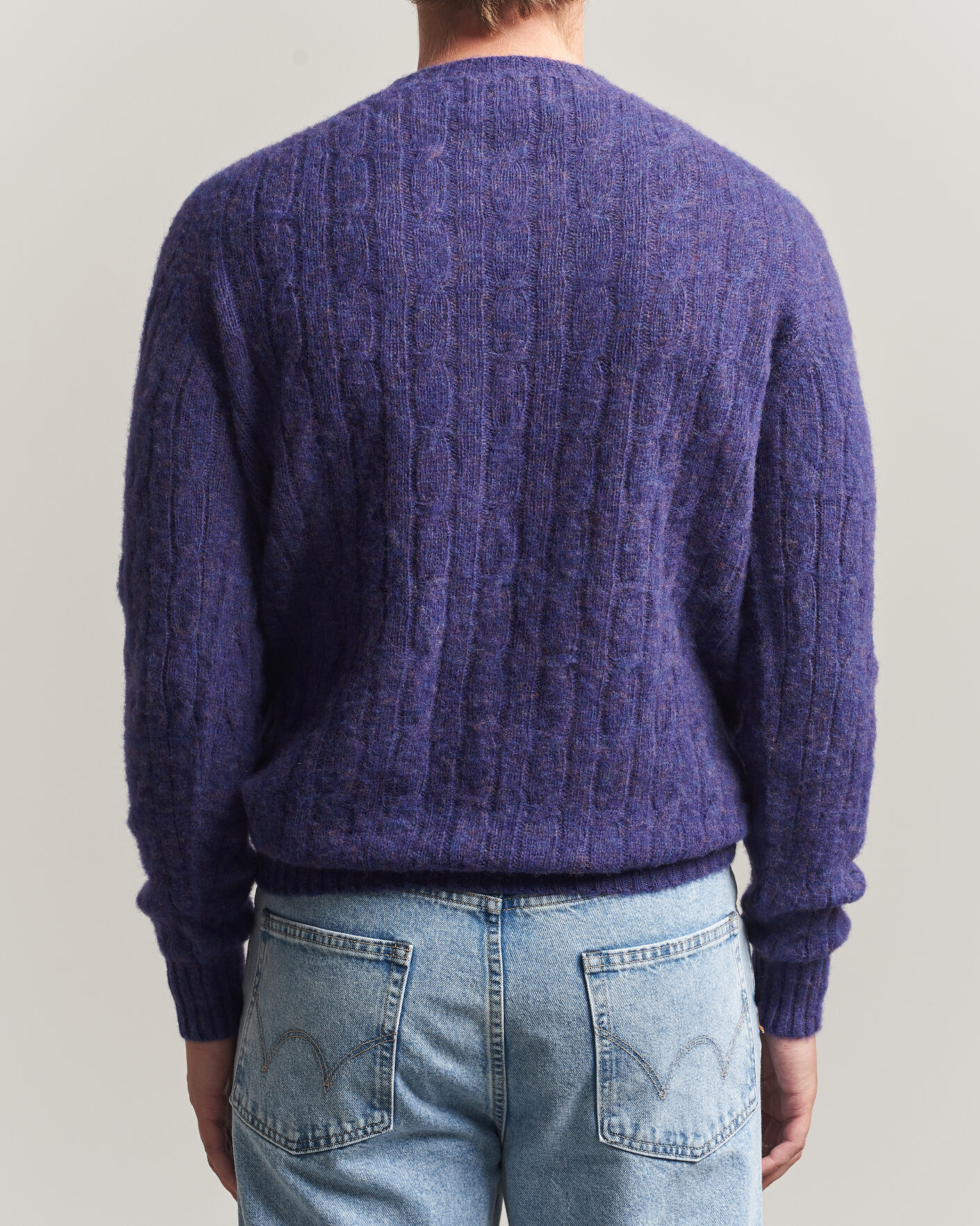 Mies | Puserot | Harley Of Scotland | Brushed Supersoft Lambswool Cable Iris