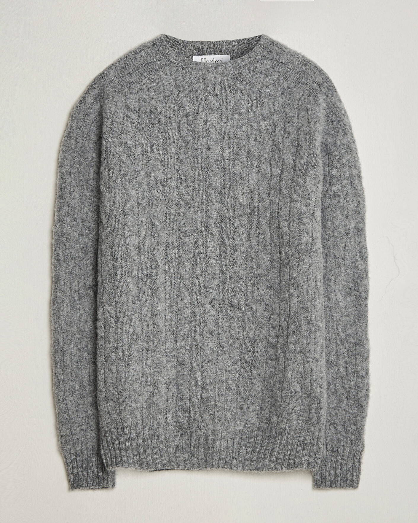 Mies | Puserot | Harley Of Scotland | Brushed Supersoft Lambswool Cable Mid Grey