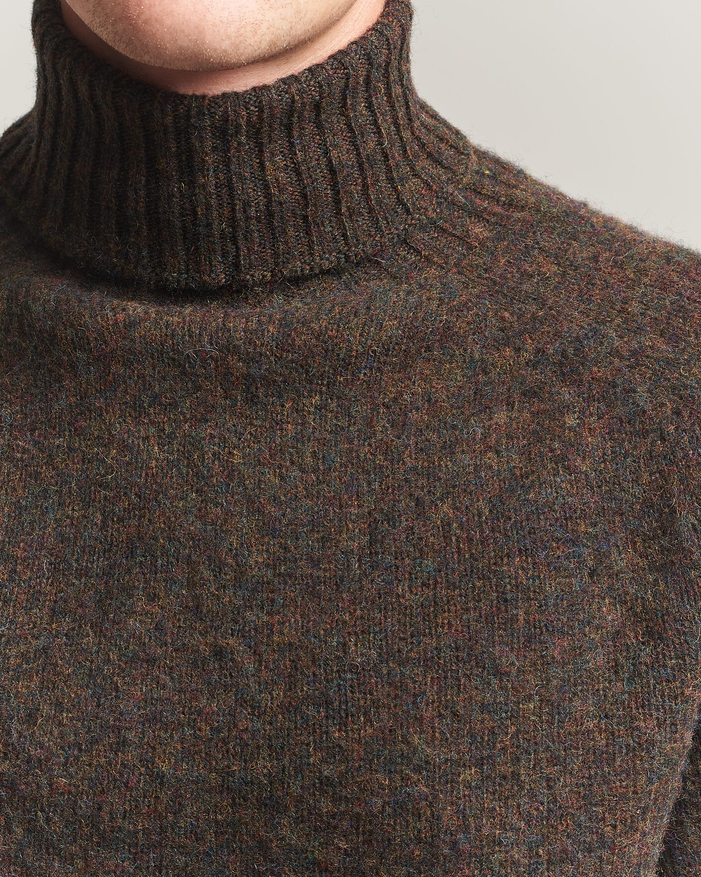 Mies | Puserot | Harley Of Scotland | Brushed Supersoft Lambswool Rollneck Carob